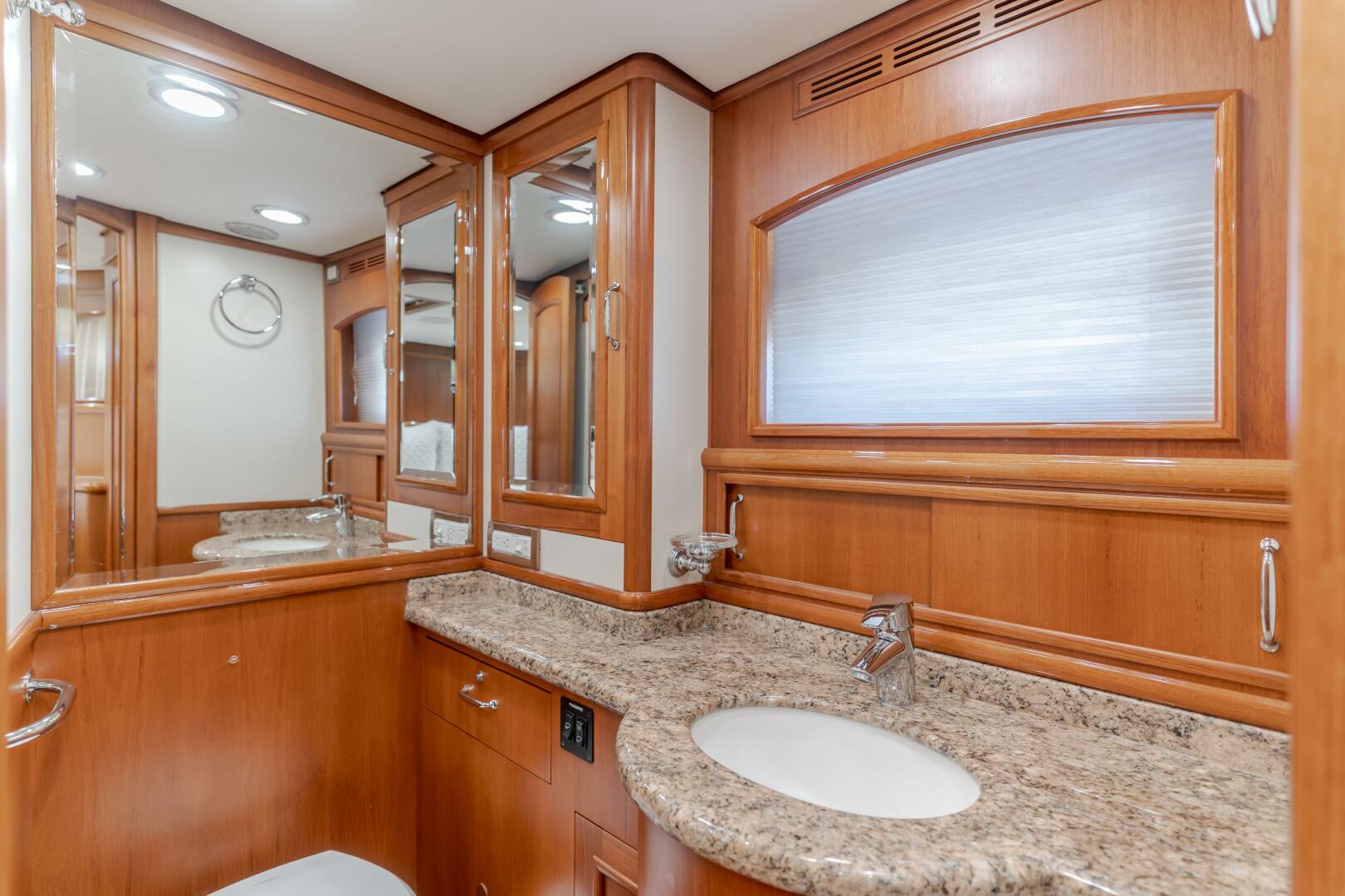 2008 Grand Banks 59 Aleutian RP - Image 31