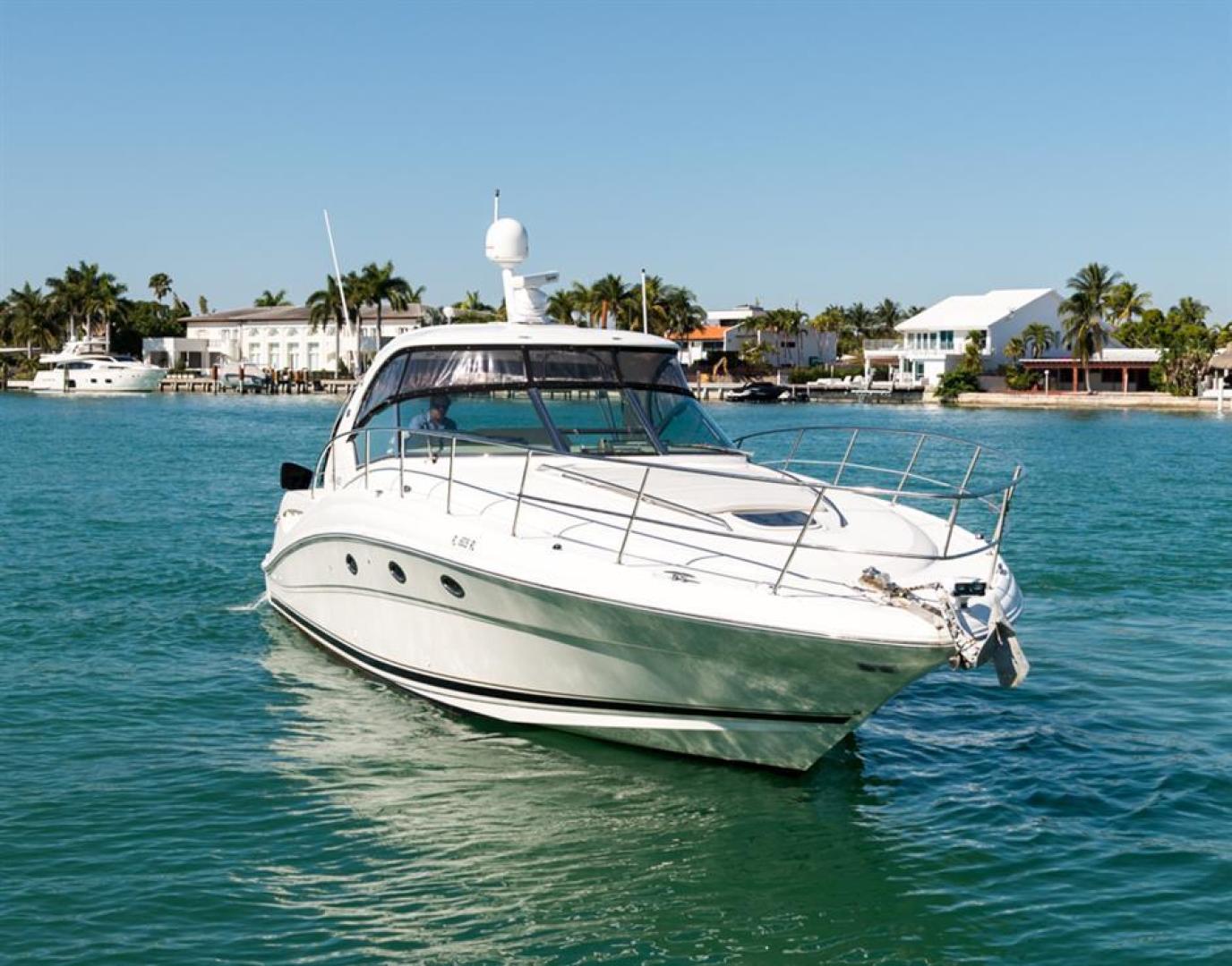 2004 Sea Ray 420 Sundancer - Image 2