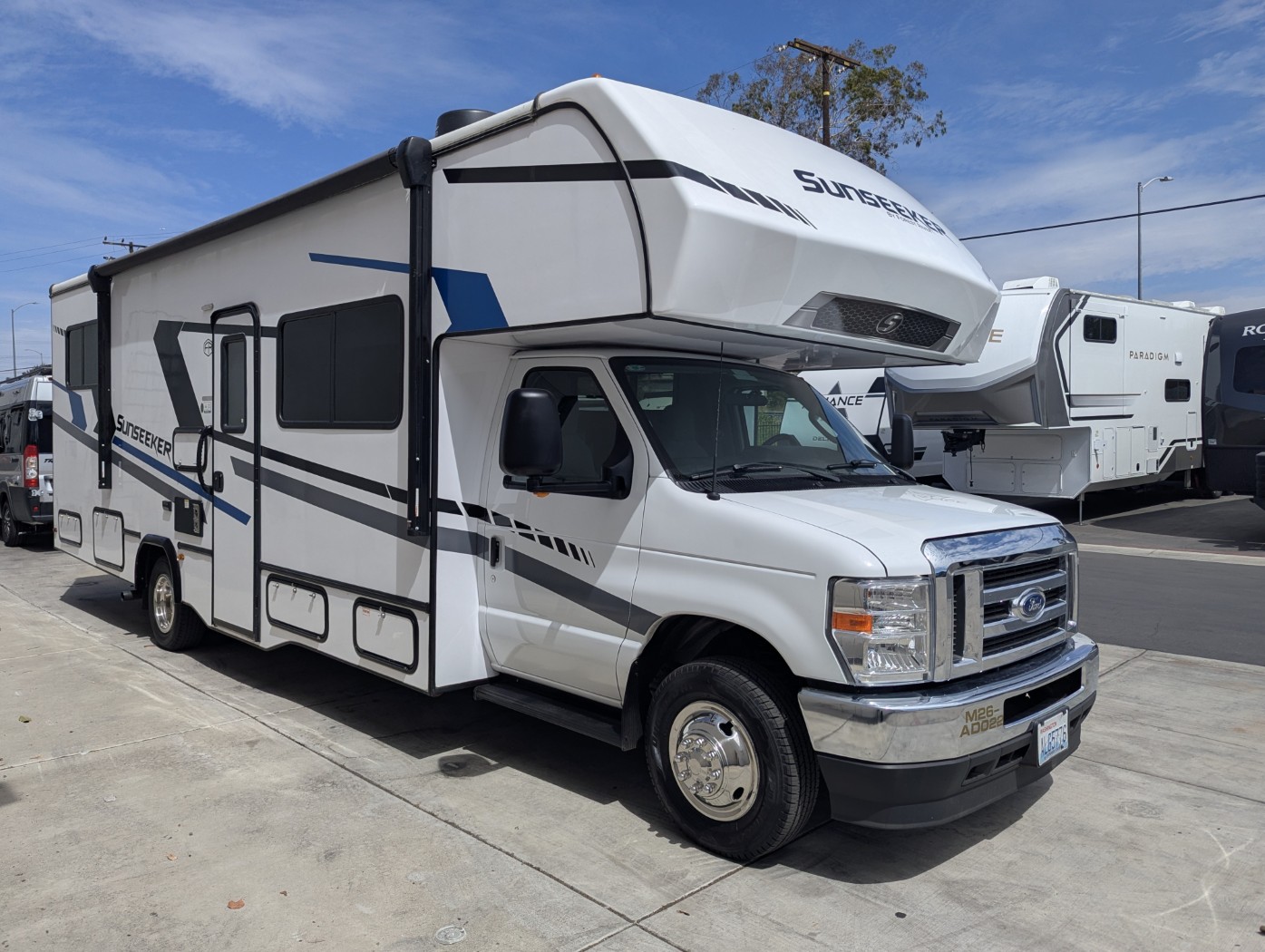 2026 FOREST RIVER SUNSEEKER 2750SLE - Image 1