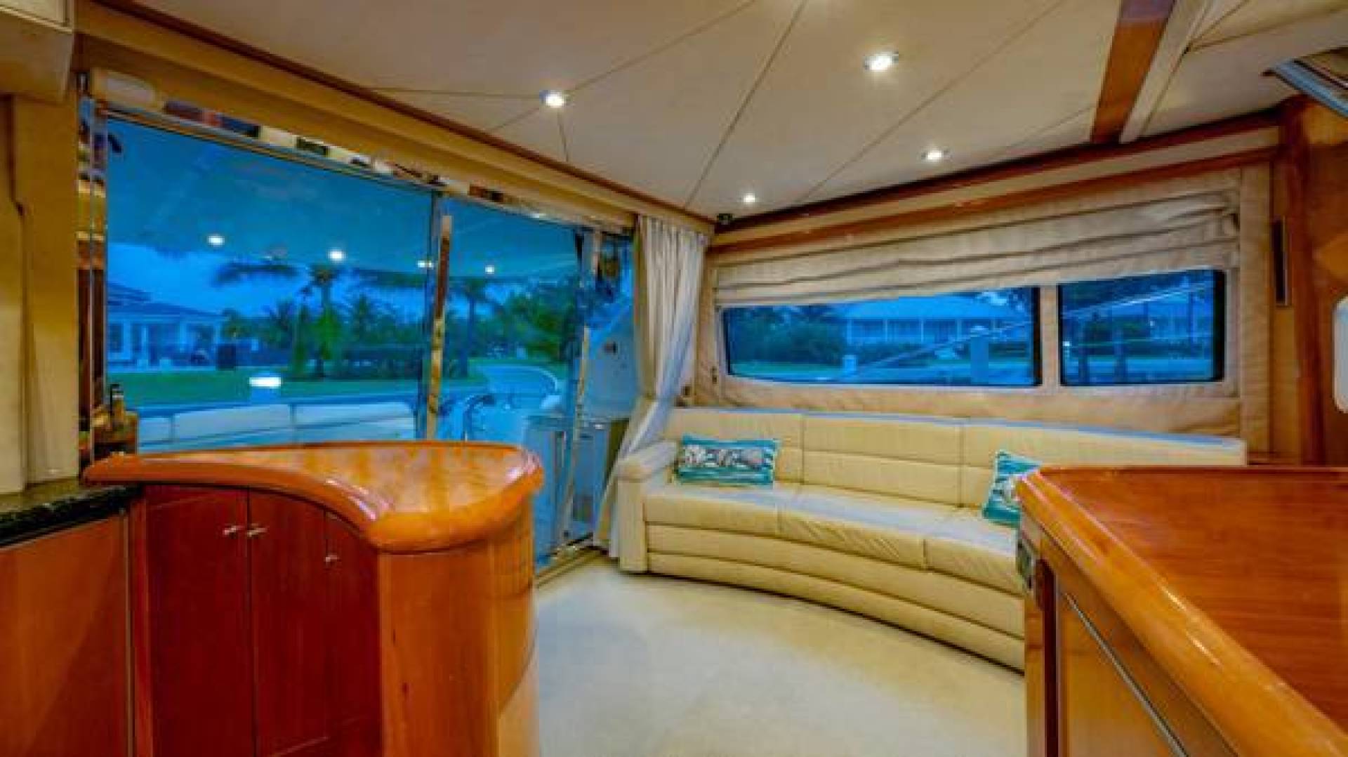 2004 Sunseeker Manhattan - Image 9