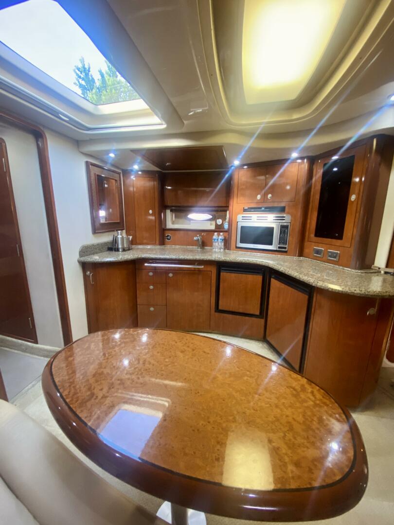 2005 Sea Ray 420 Sundancer - Image 39
