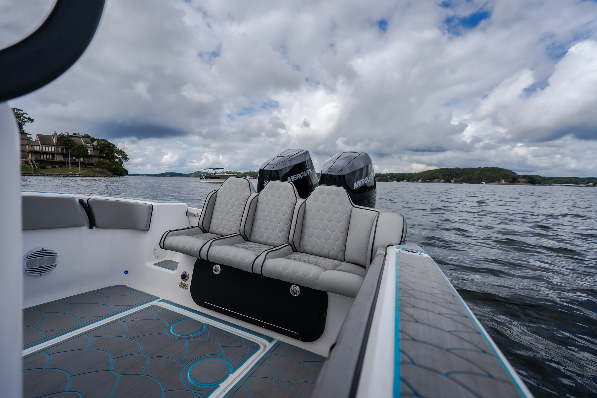 2024 Glasstream 328 PRO-XS - Image 14