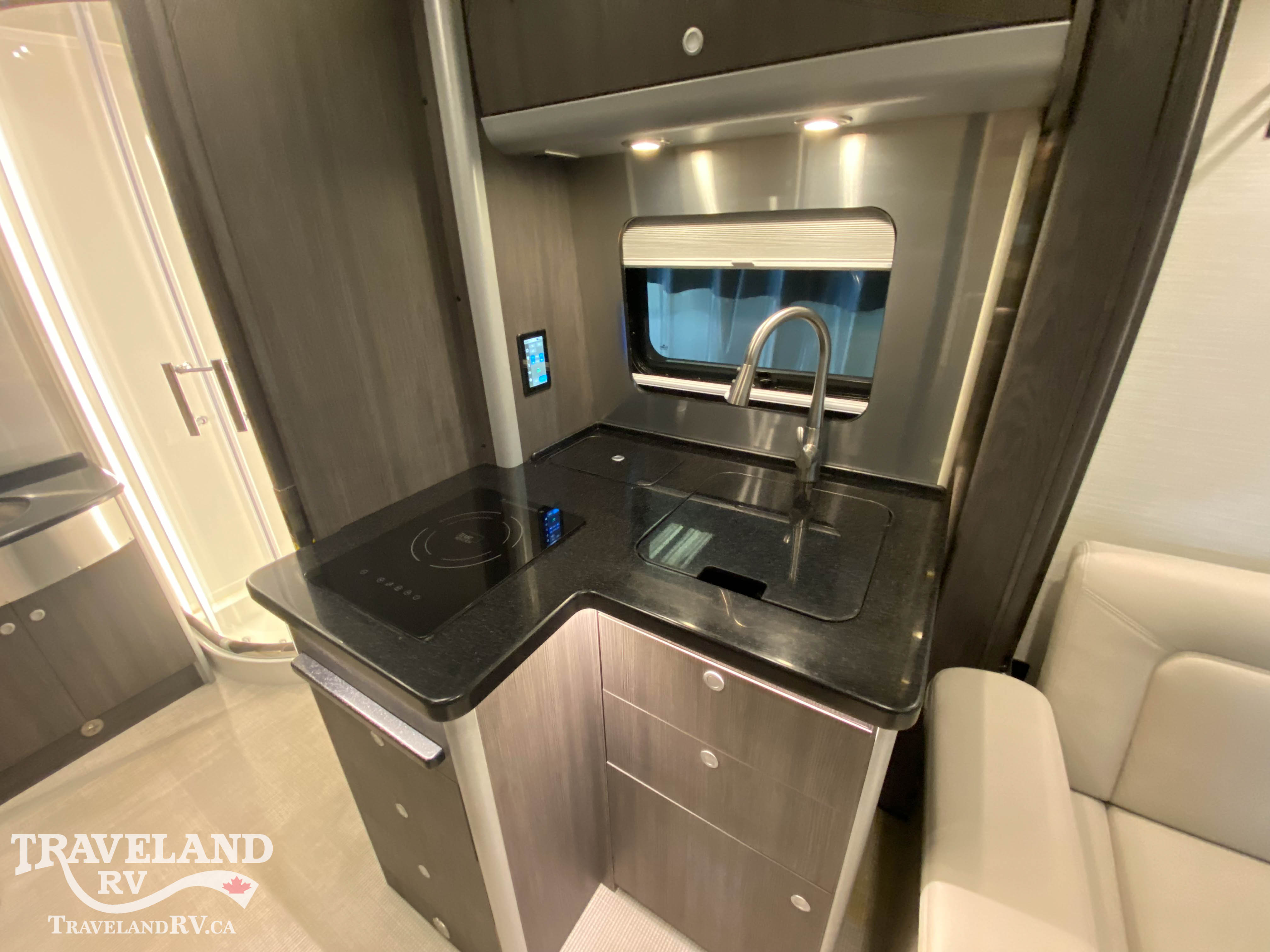 2023 AIRSTREAM ATLAS MURPHY SUITE E1 - Image 11