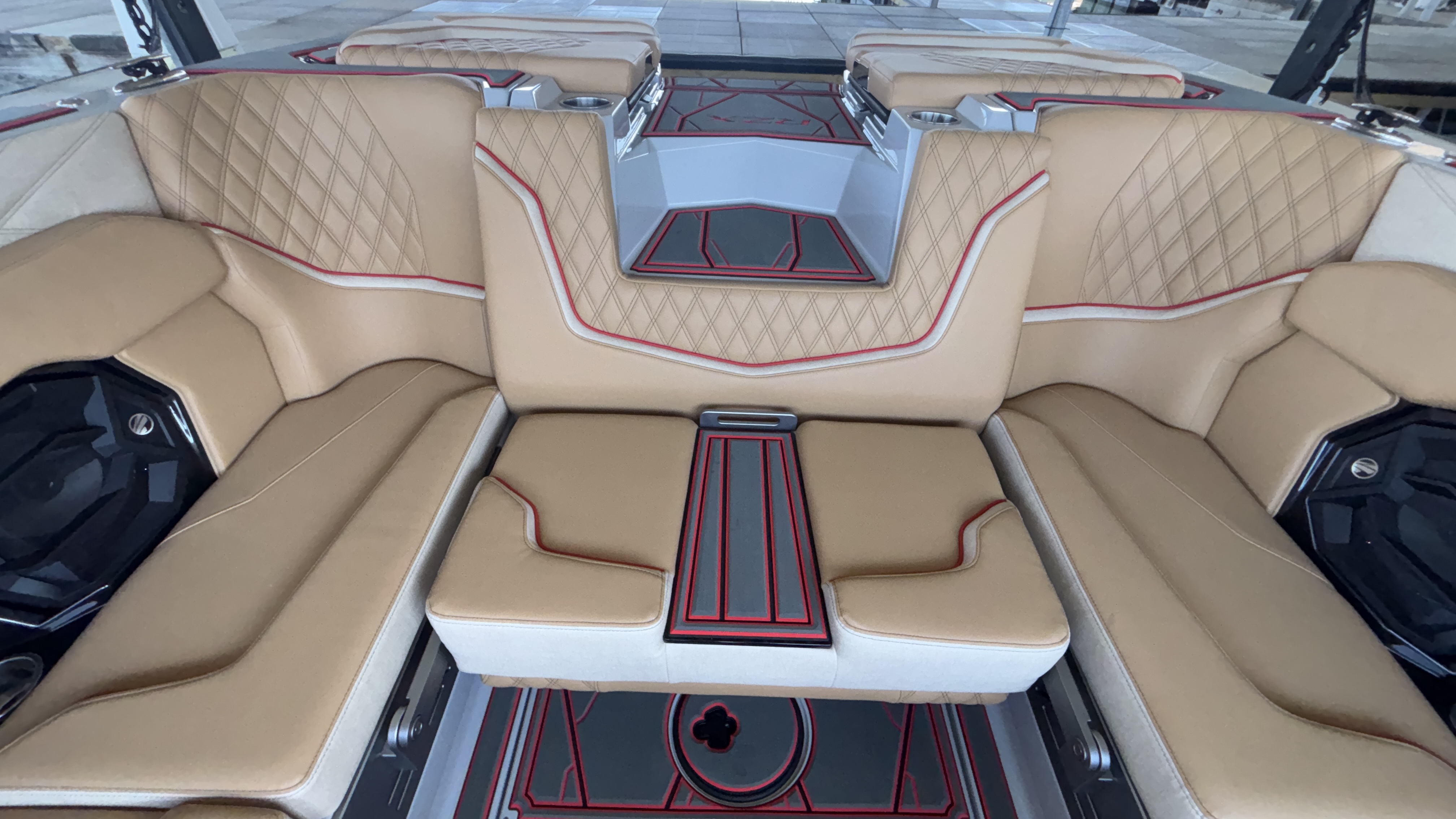 2026 Tigé 24RZX - Image 33