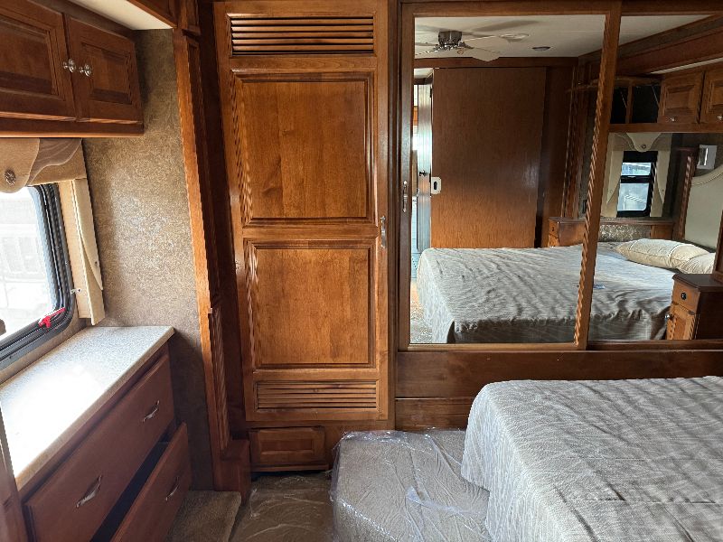 2015 Tiffin Allegro Red 38 QBA - Image 11