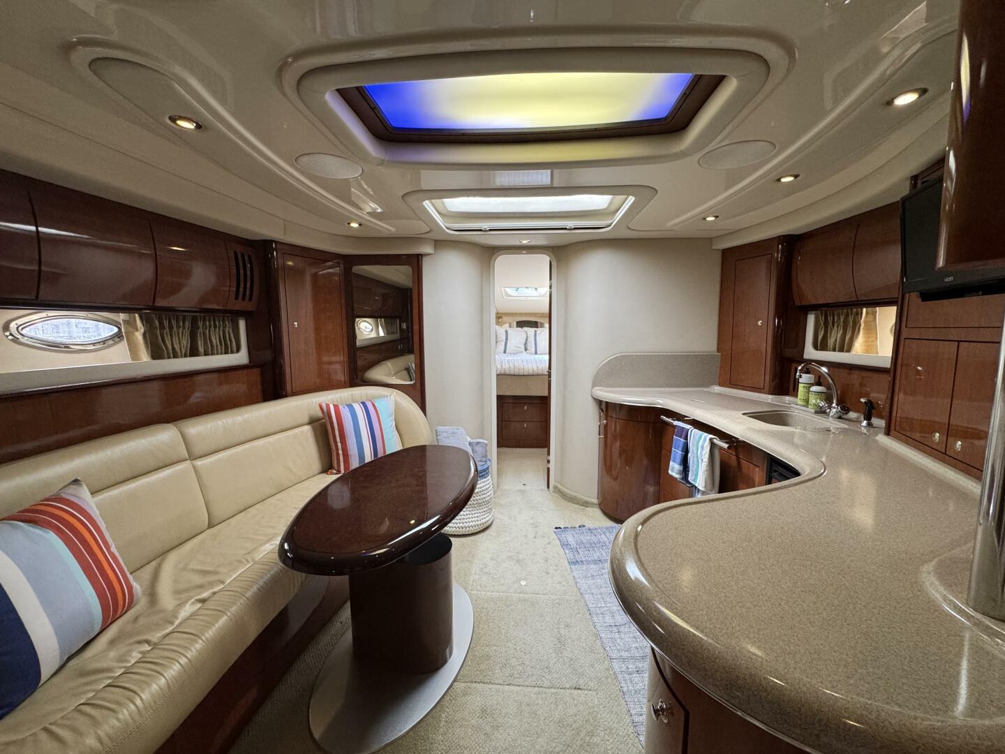 2003 Sea Ray 420 Sundancer - Image 23