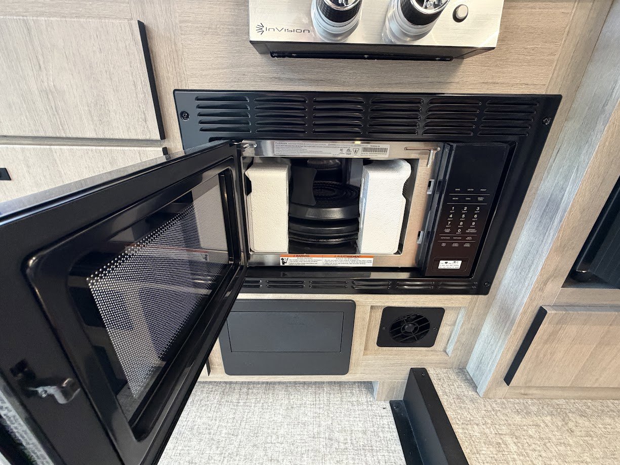 2026 Grand Design Lineage Series M 25TK - Image 28