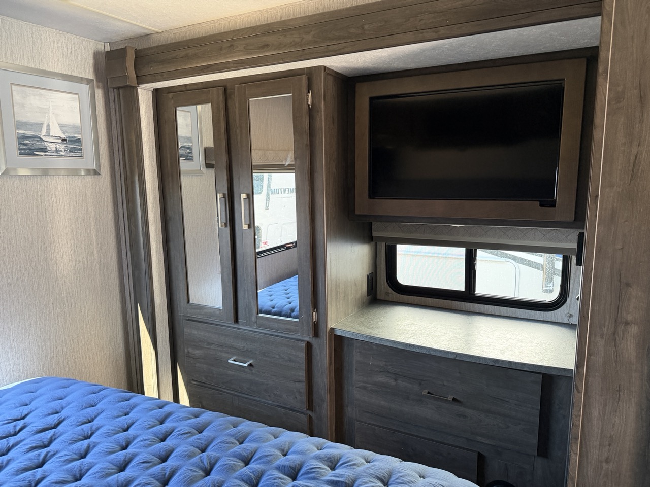 2023 Coachmen Pursuit 31BH - Image 19