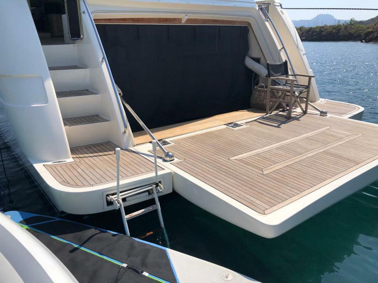 2008 Ferretti Yachts 830 - Image 6
