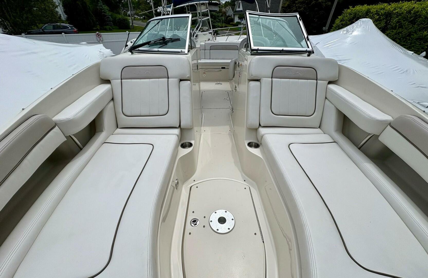 2010 Sea Ray 260 Sundeck - Image 16