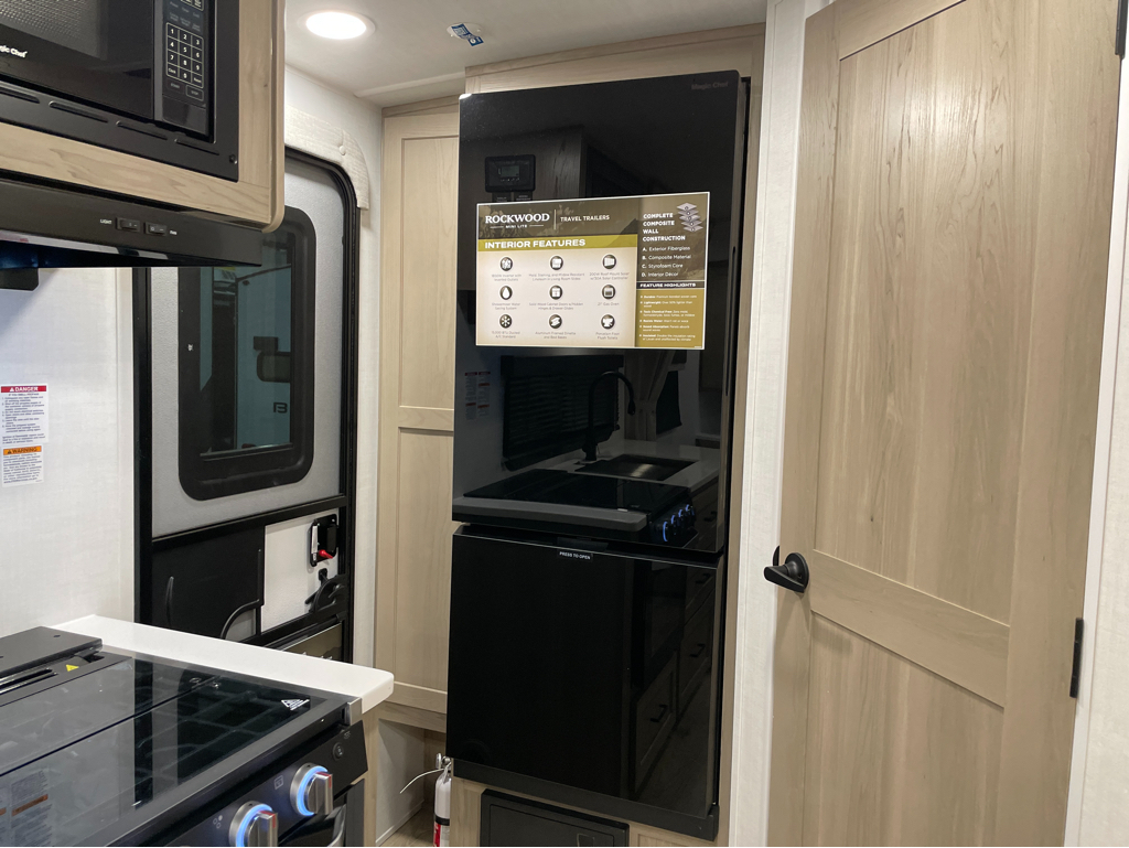 2026 Forest River Rockwood Mini Lite 2109S - Image 14