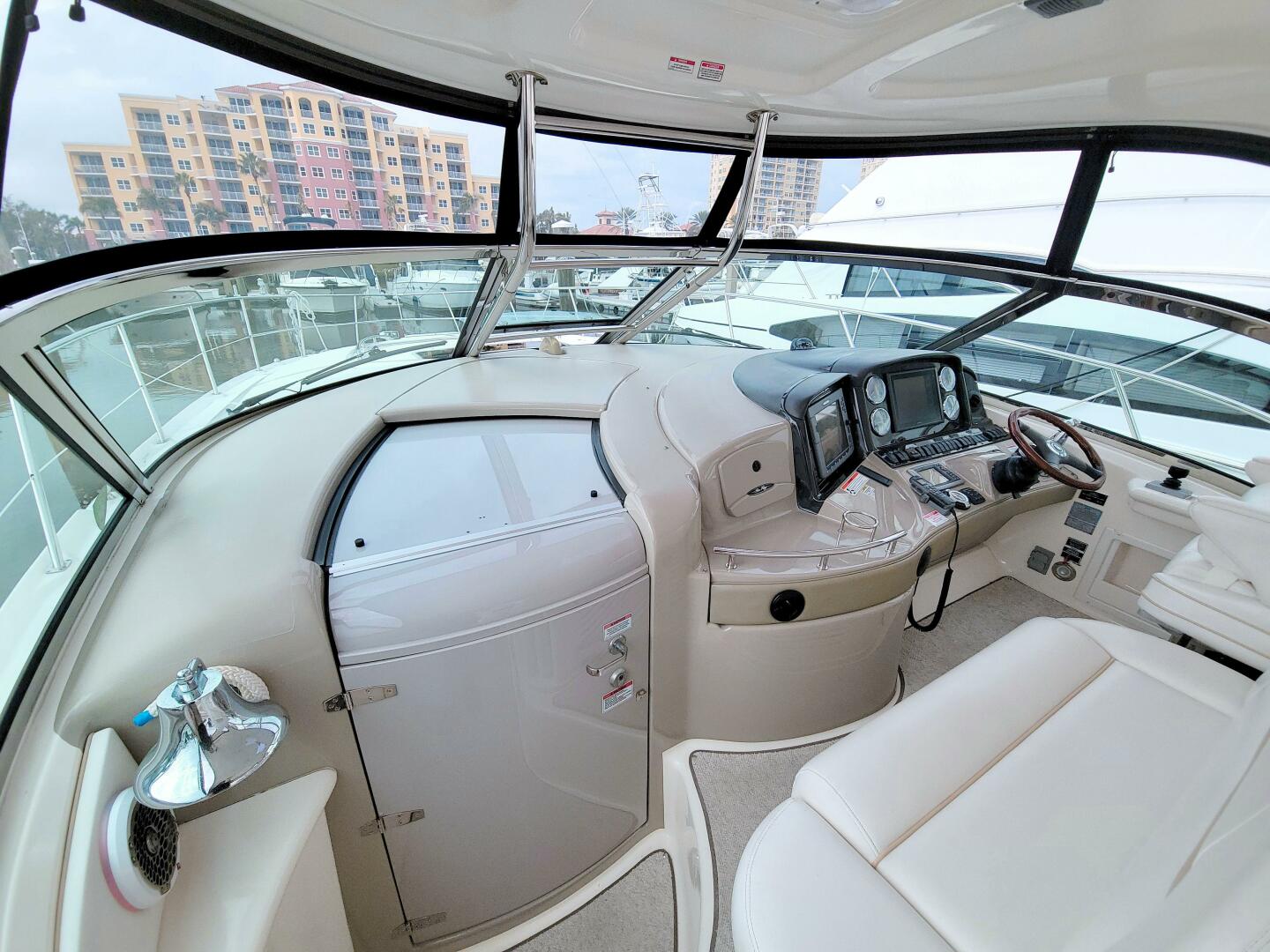 2009 Sea Ray 44 Sundancer - Image 32