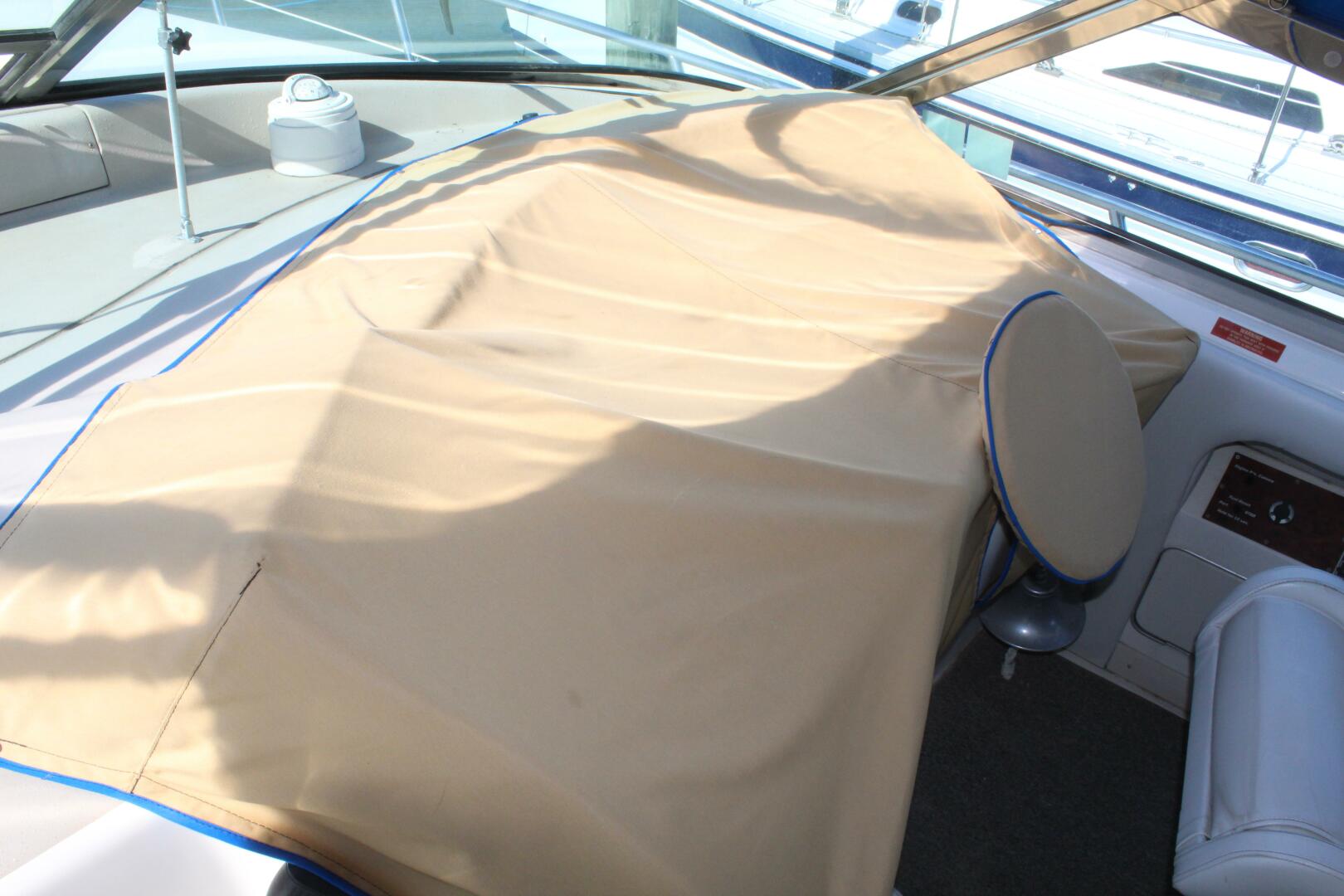 1996 Sea Ray 500 Sundancer - Image 18
