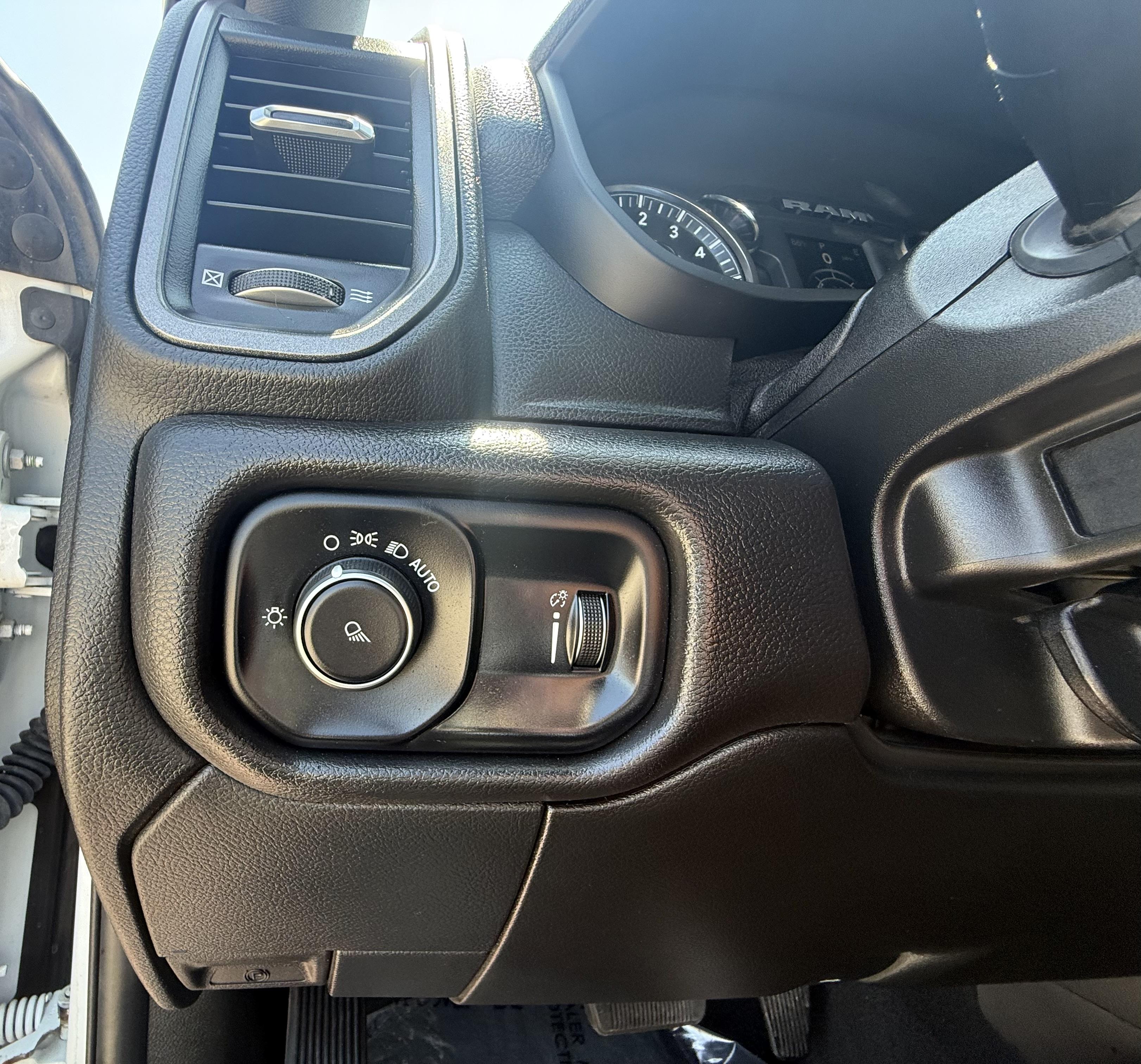 2022 Ram 3500 Pickup Crew Cab Tradesman 4WD - Image 32