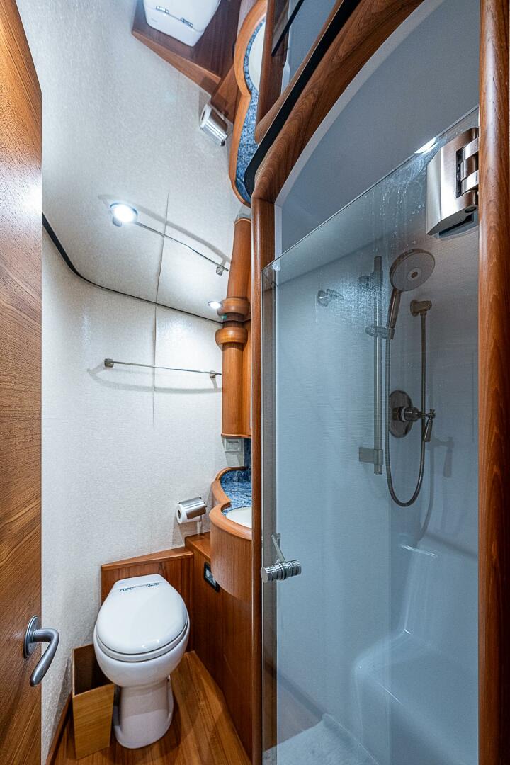 2017 F&S Cusotm Express Sportfish - Image 61
