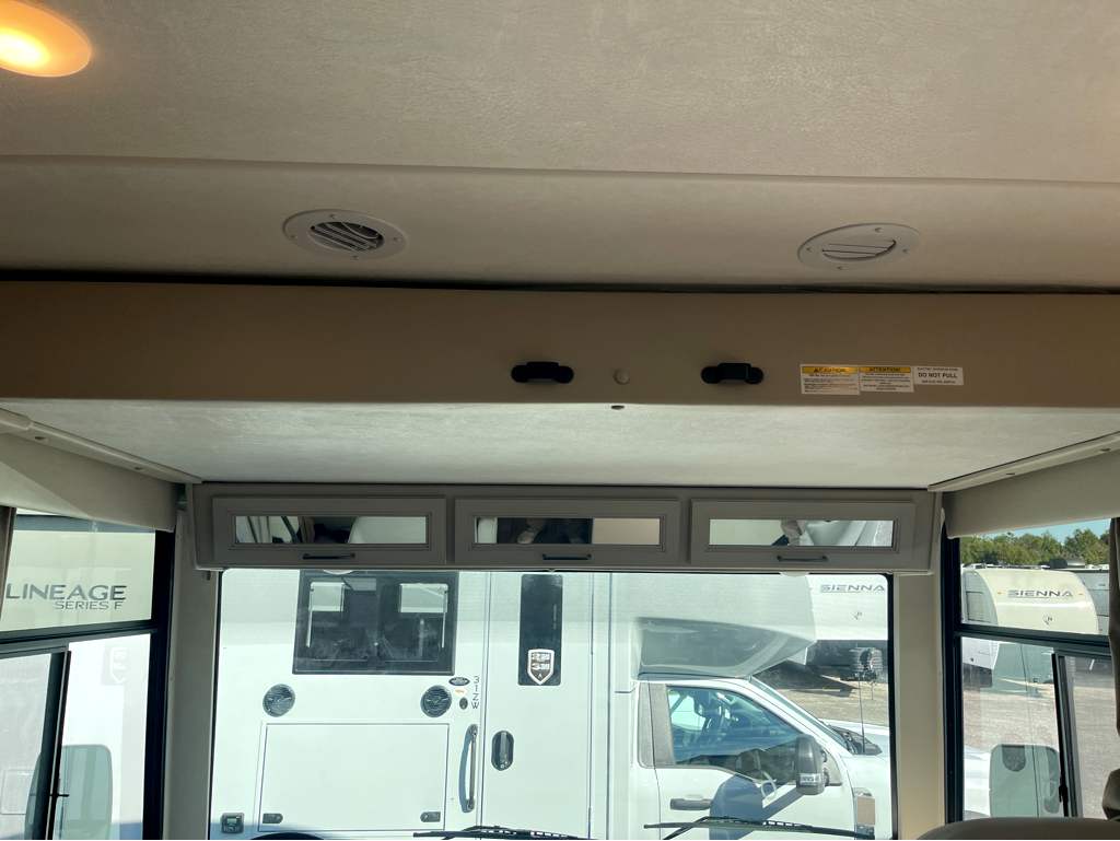 2026 THOR MOTOR COACH RESONATE 29D - Image 26