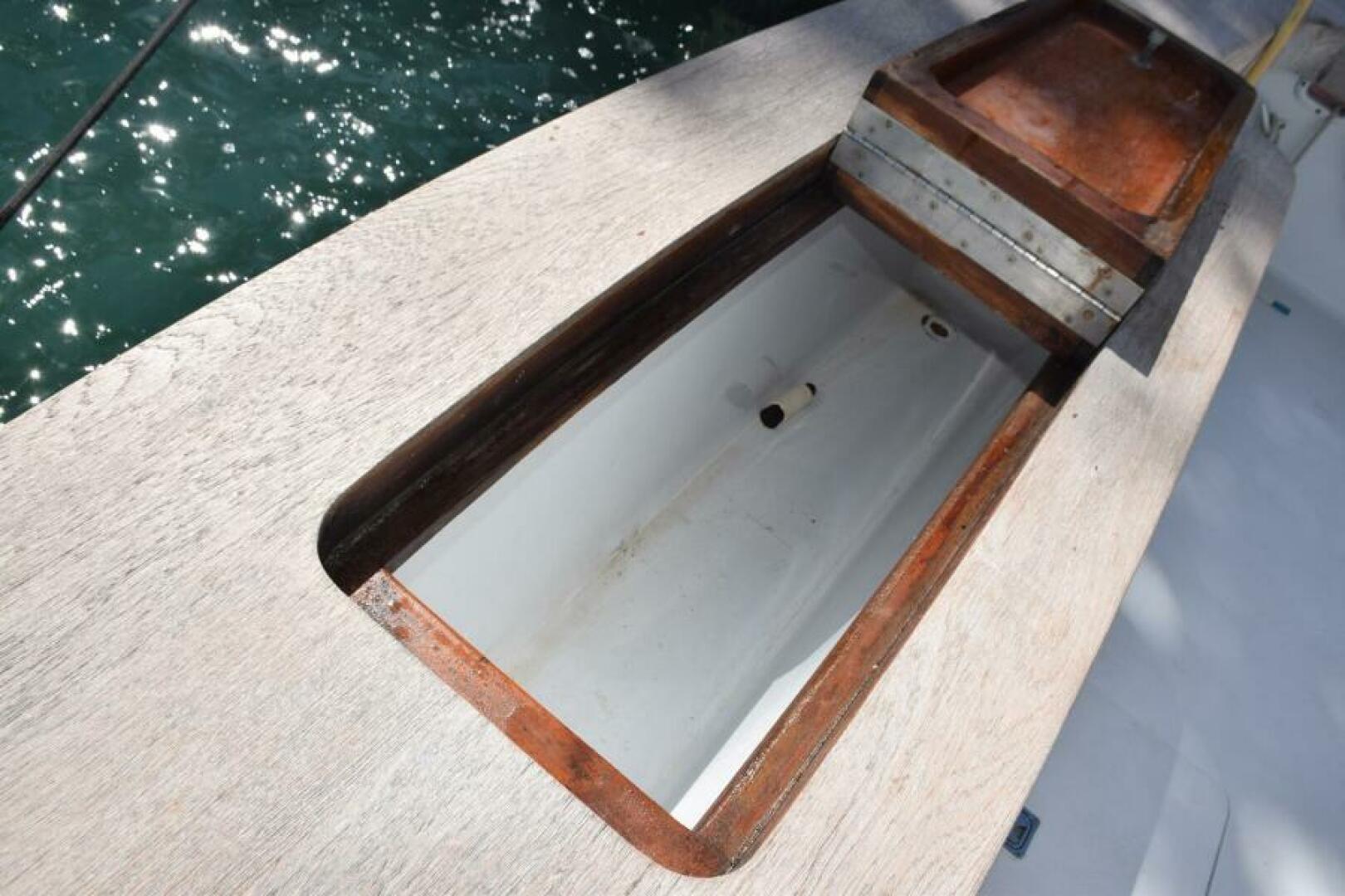 1990 Sunny Briggs Flybridge Sportfish - Image 28