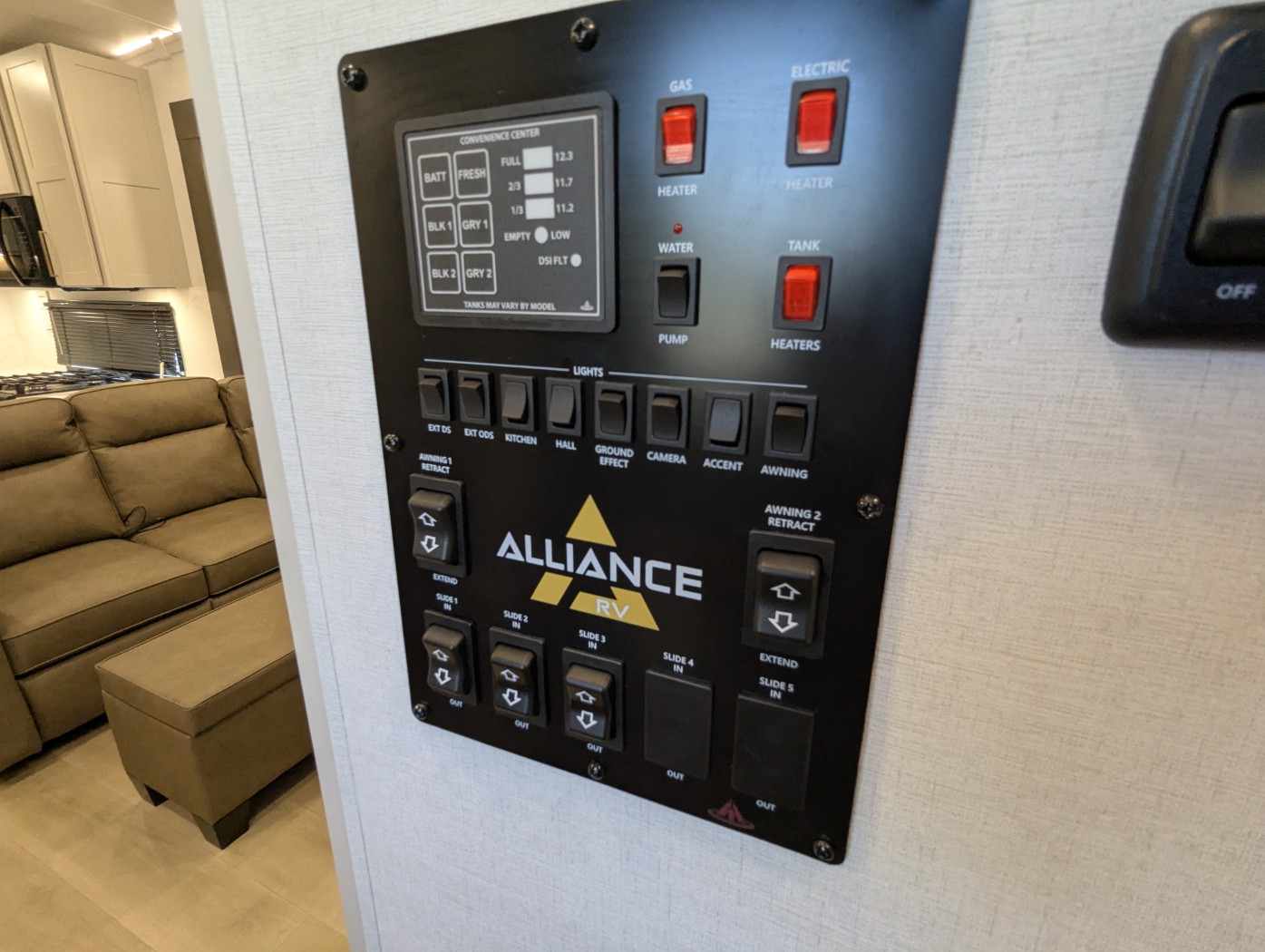 2027 Alliance RV Paradigm 312RK - Image 38