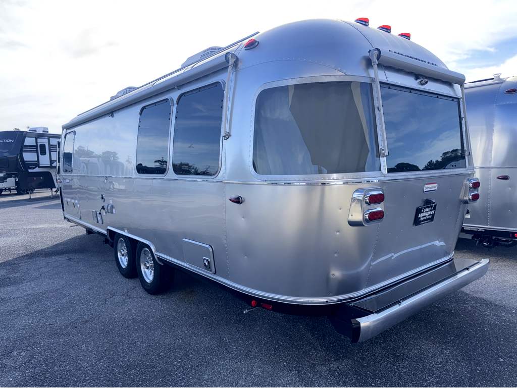 2026 AIRSTREAM INTERNATIONAL 27FBT - Image 3