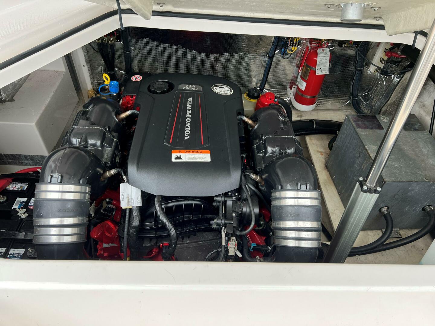 2017 Regal 28 Express - Image 35