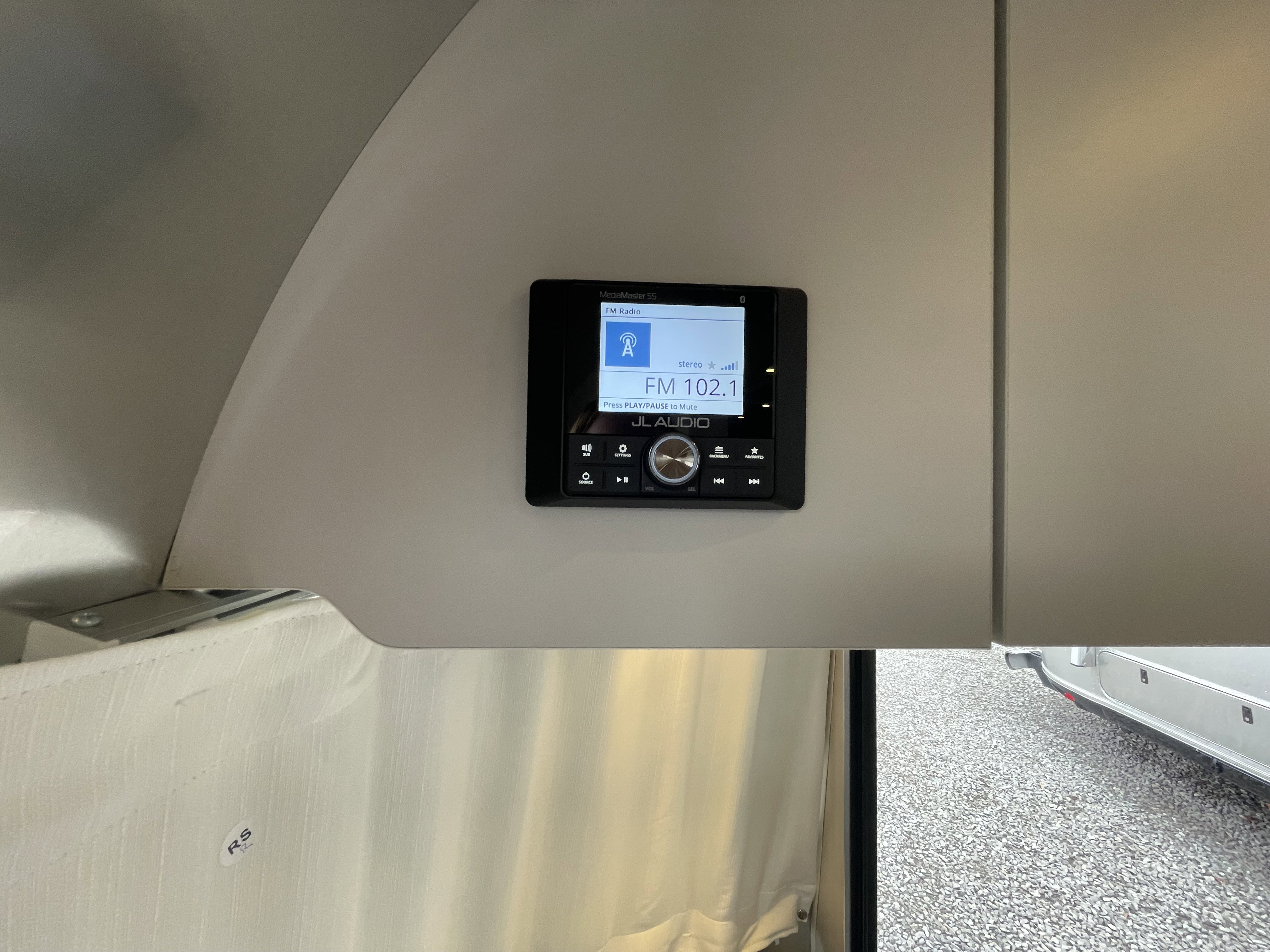 2026 AIRSTREAM FLYING CLOUD 25FBT - Image 11