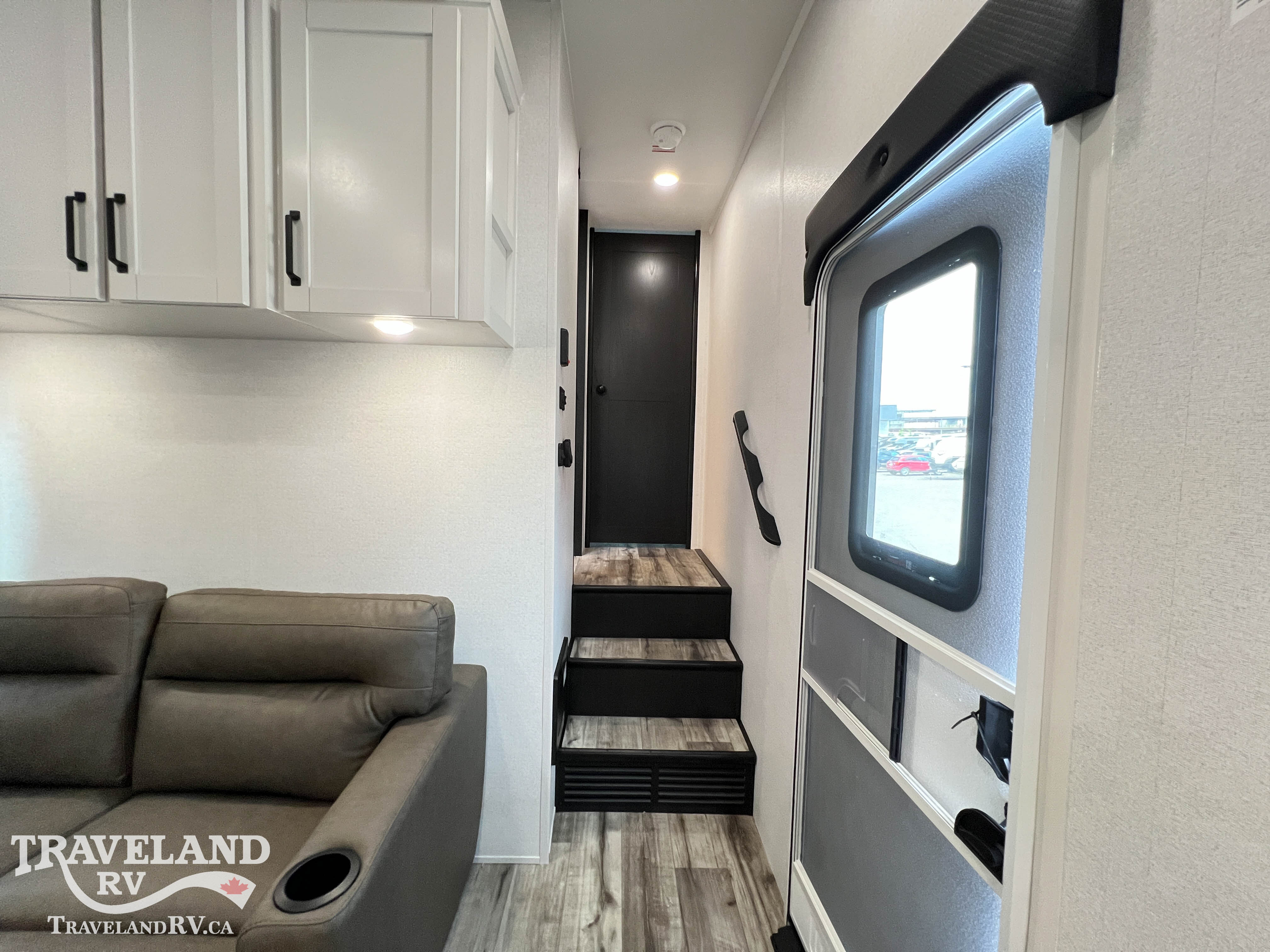 2027 Highland Ridge Roamer Light Duty 28DBSS - Image 24