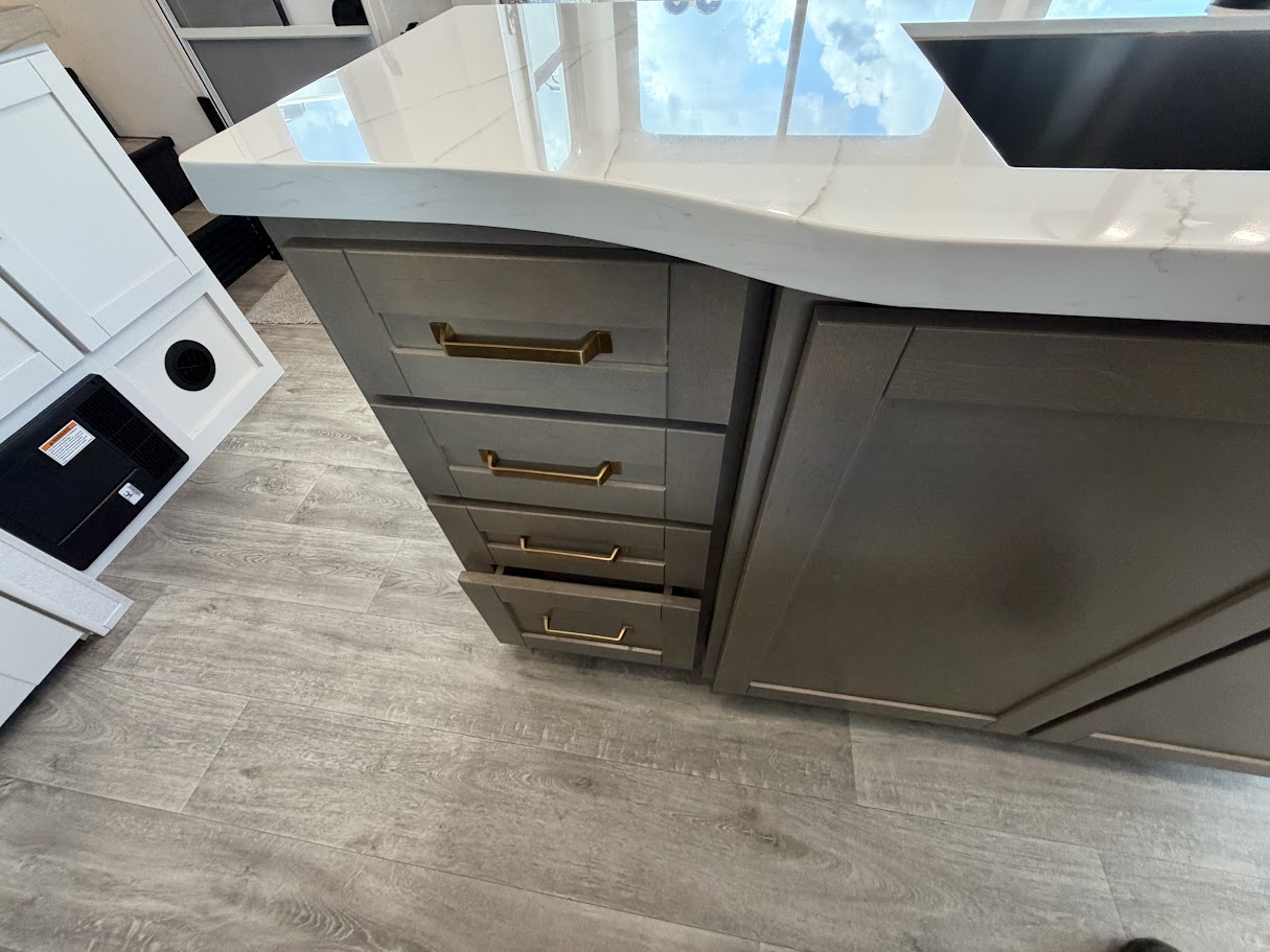 2027 JAYCO EAGLE 321RSTS - Image 25