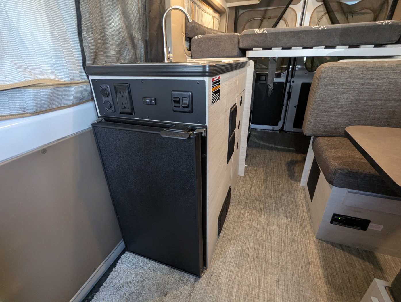 2026 Winnebago Solis Pocket 36A - Image 17