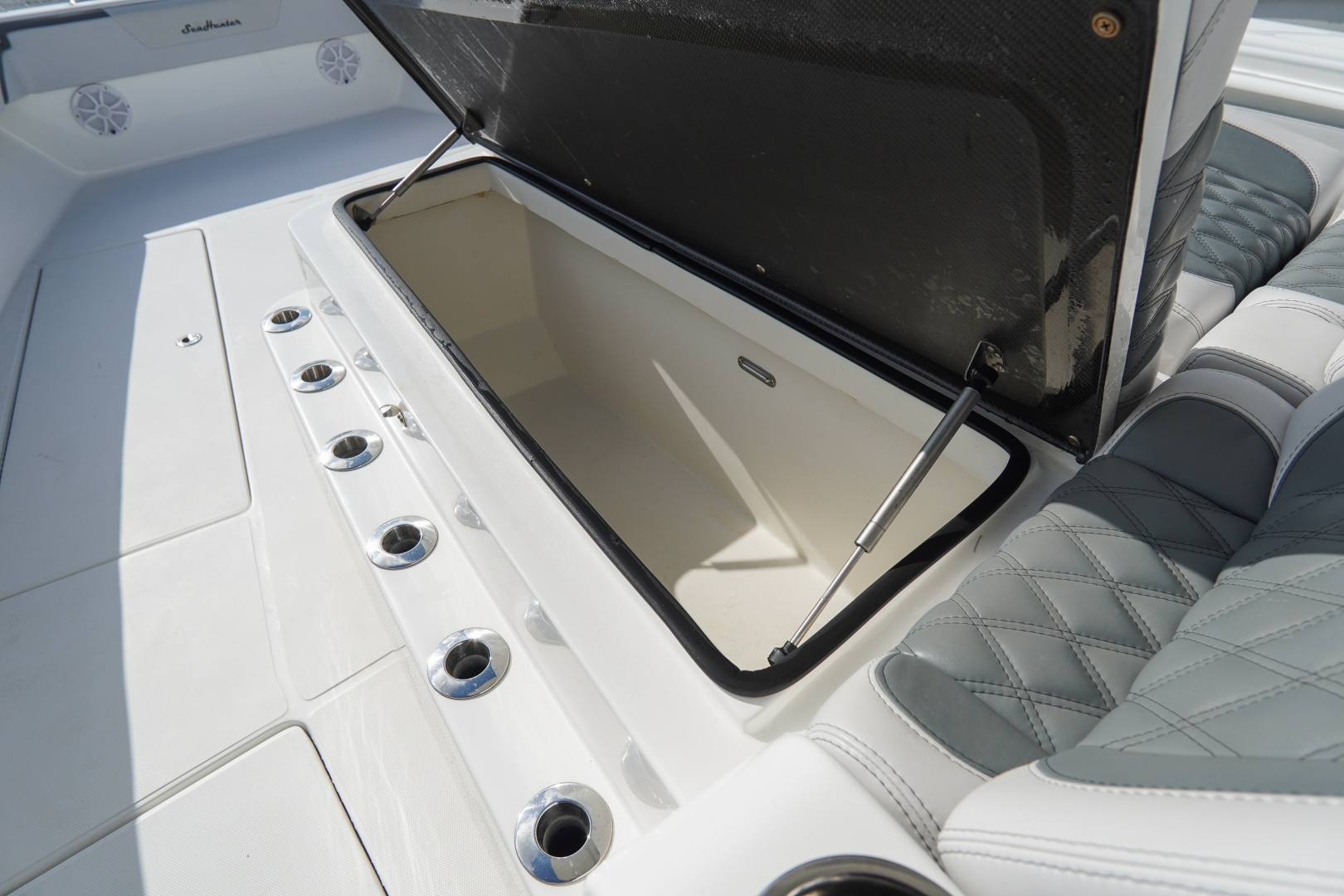 2022 Sea Hunter 41 CTS - Image 19