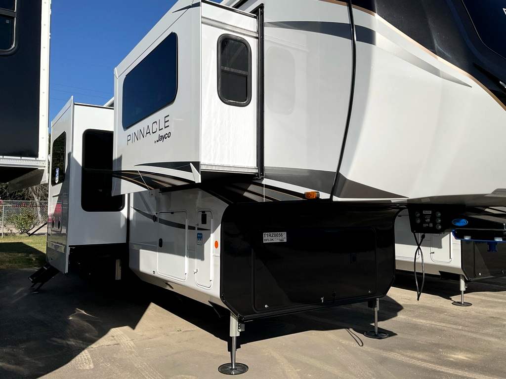 2026 JAYCO PINNACLE 39 FLOK - Image 24