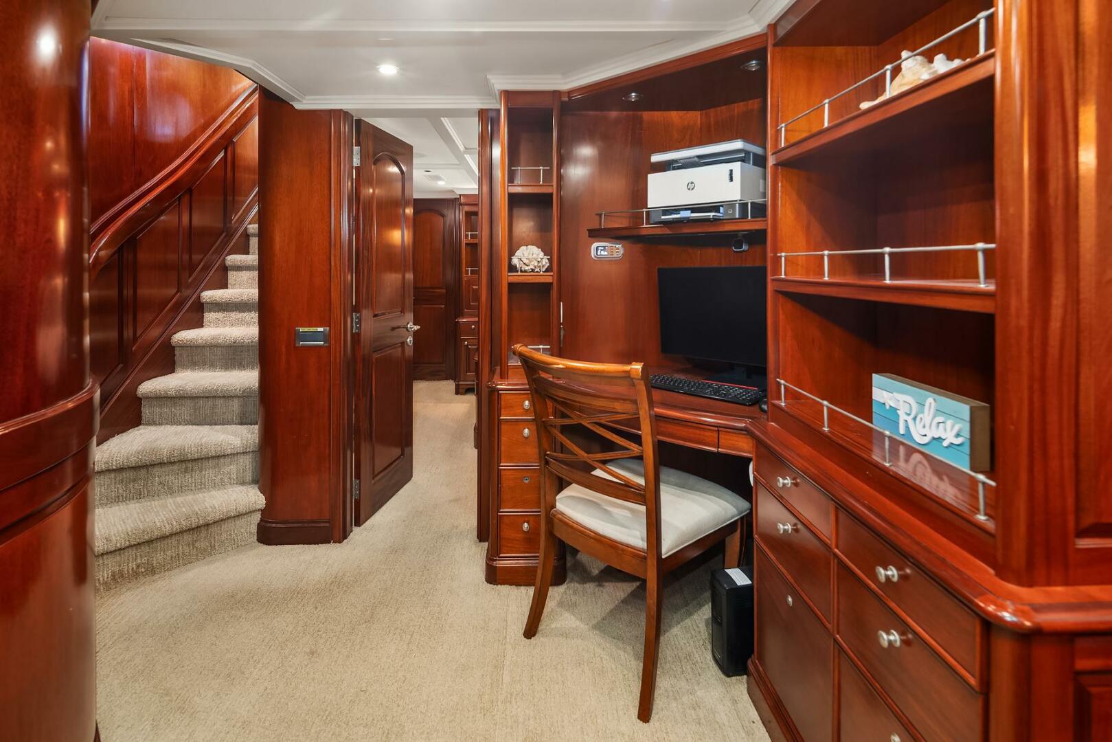 2001 Rayburn Custom Yachts Flush Deck - Image 33