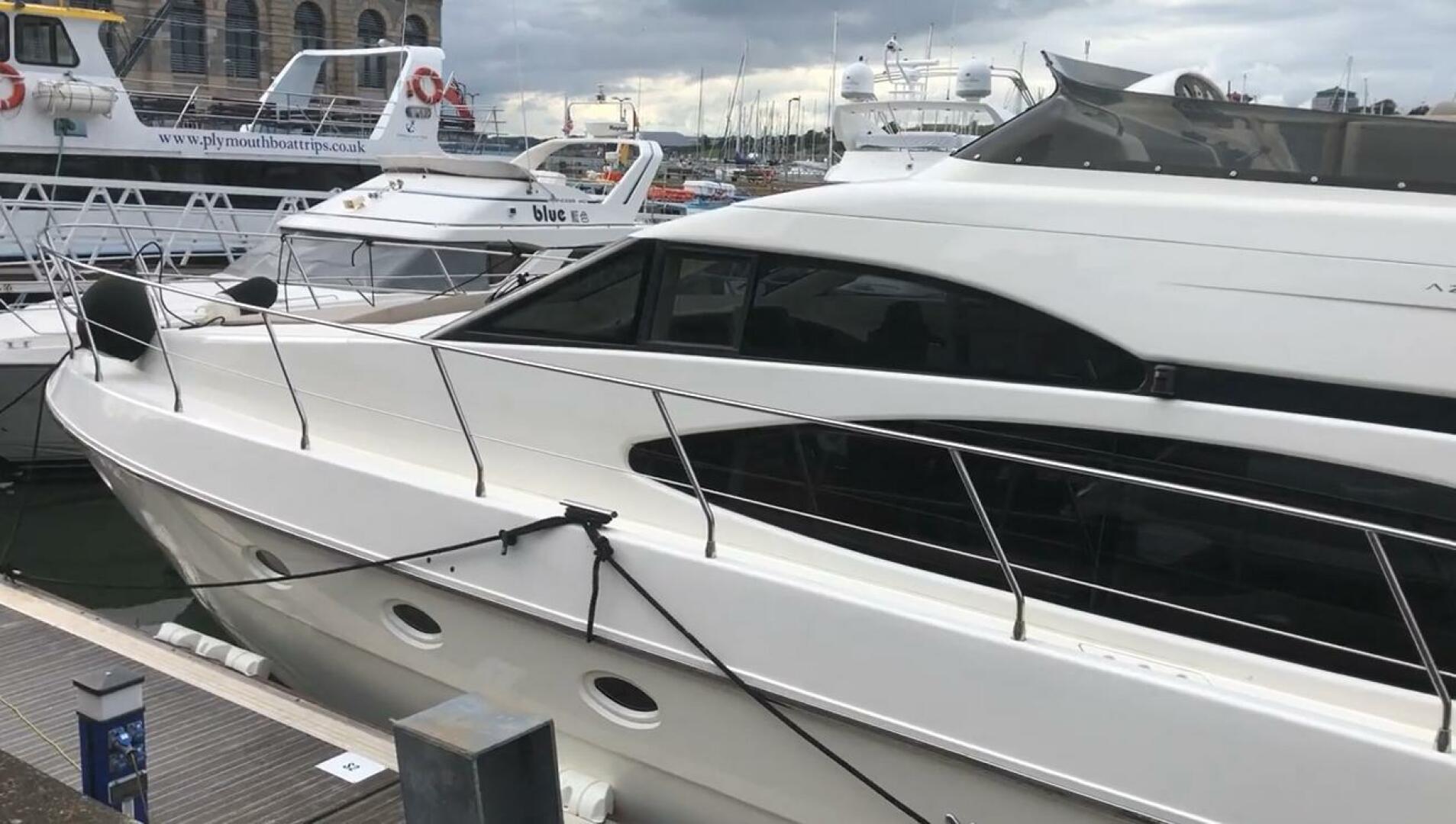 1999 Azimut 58 - Image 4