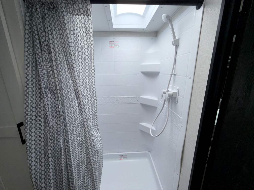 2026 VENTURE RV SIENNA 251VRB - Image 20