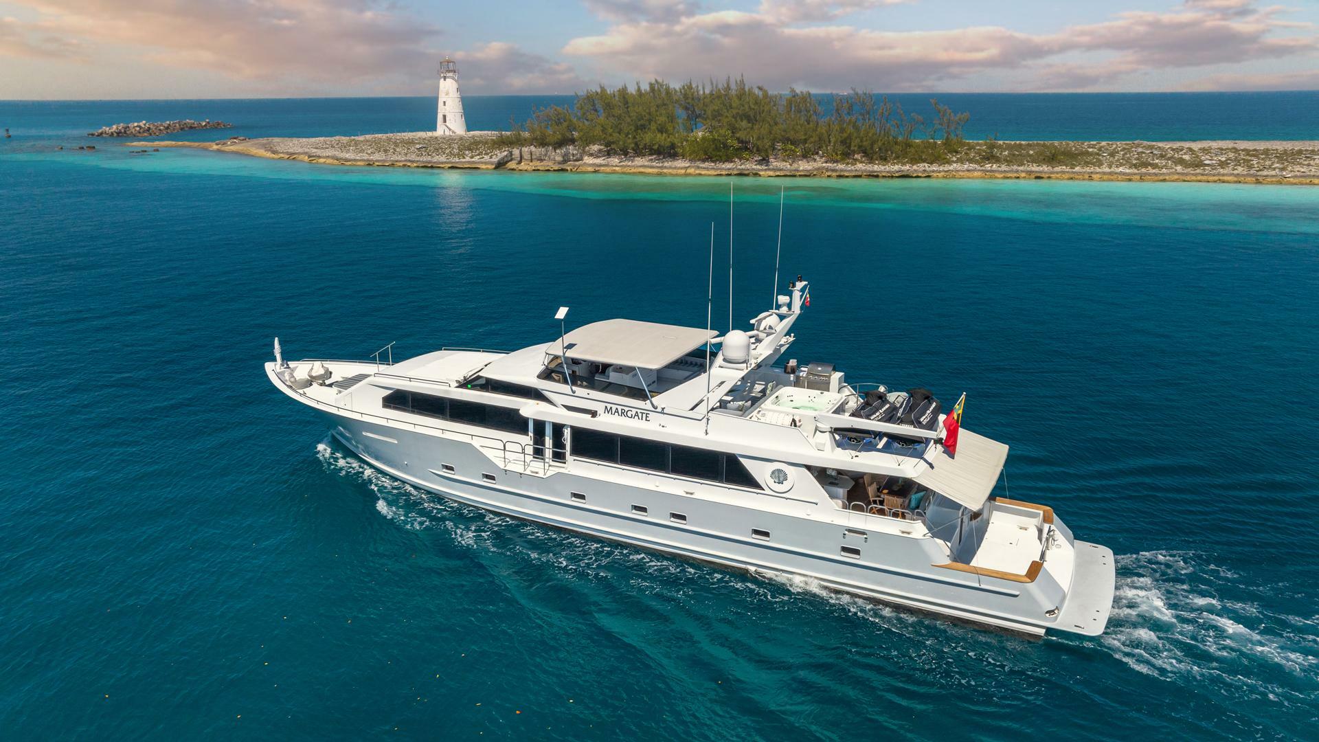 1997 Broward Raised Pilothouse - Image 18