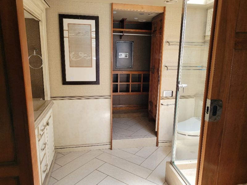 2016 Tiffin Allegro Bus 45 OP - Image 20