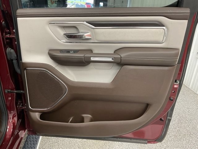 2025 Ram 1500 Laramie 4x4 Crew Cab 5'7" Box - Image 33
