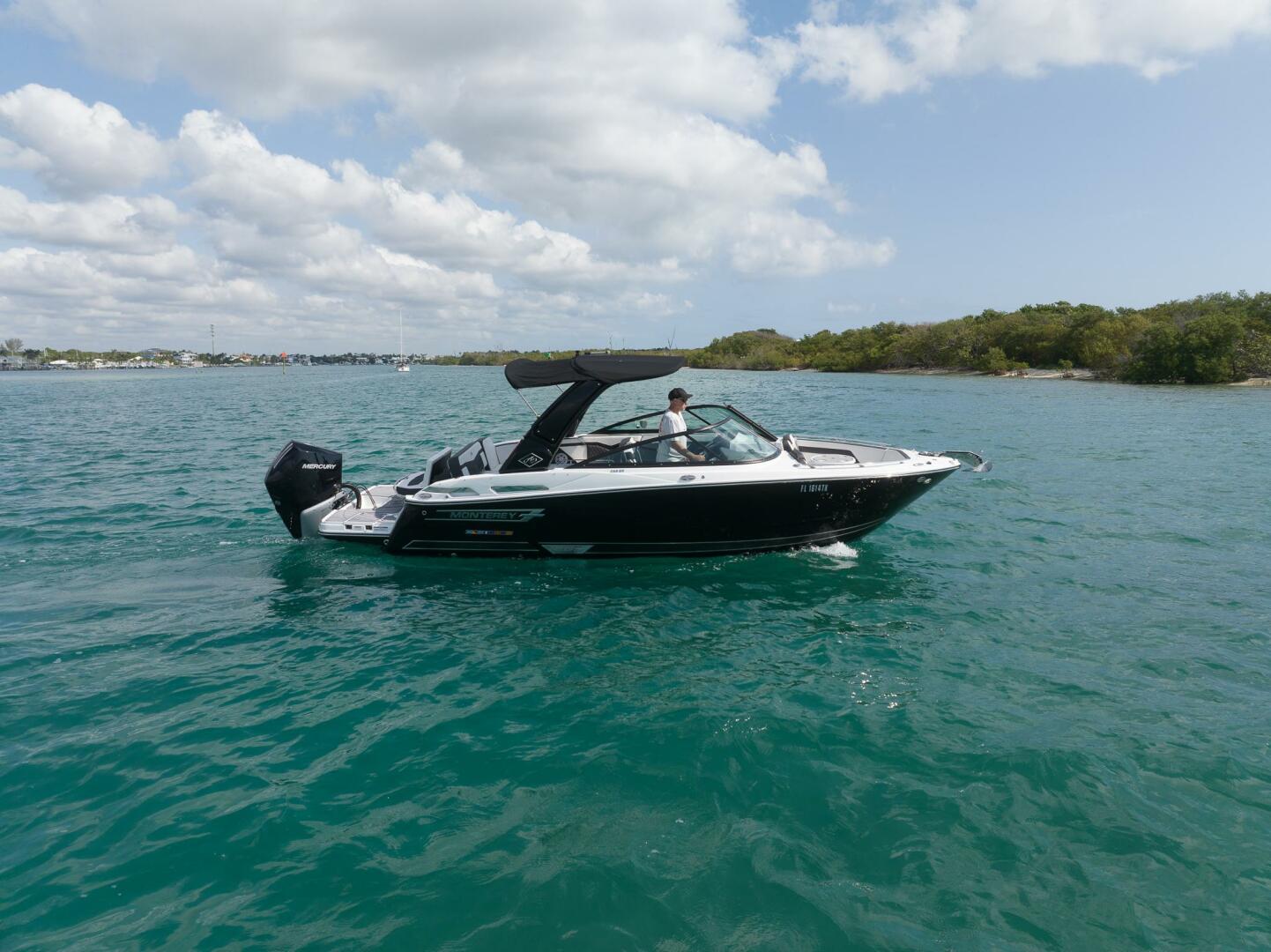 2023 Monterey 255SS Super Sport - Image 3