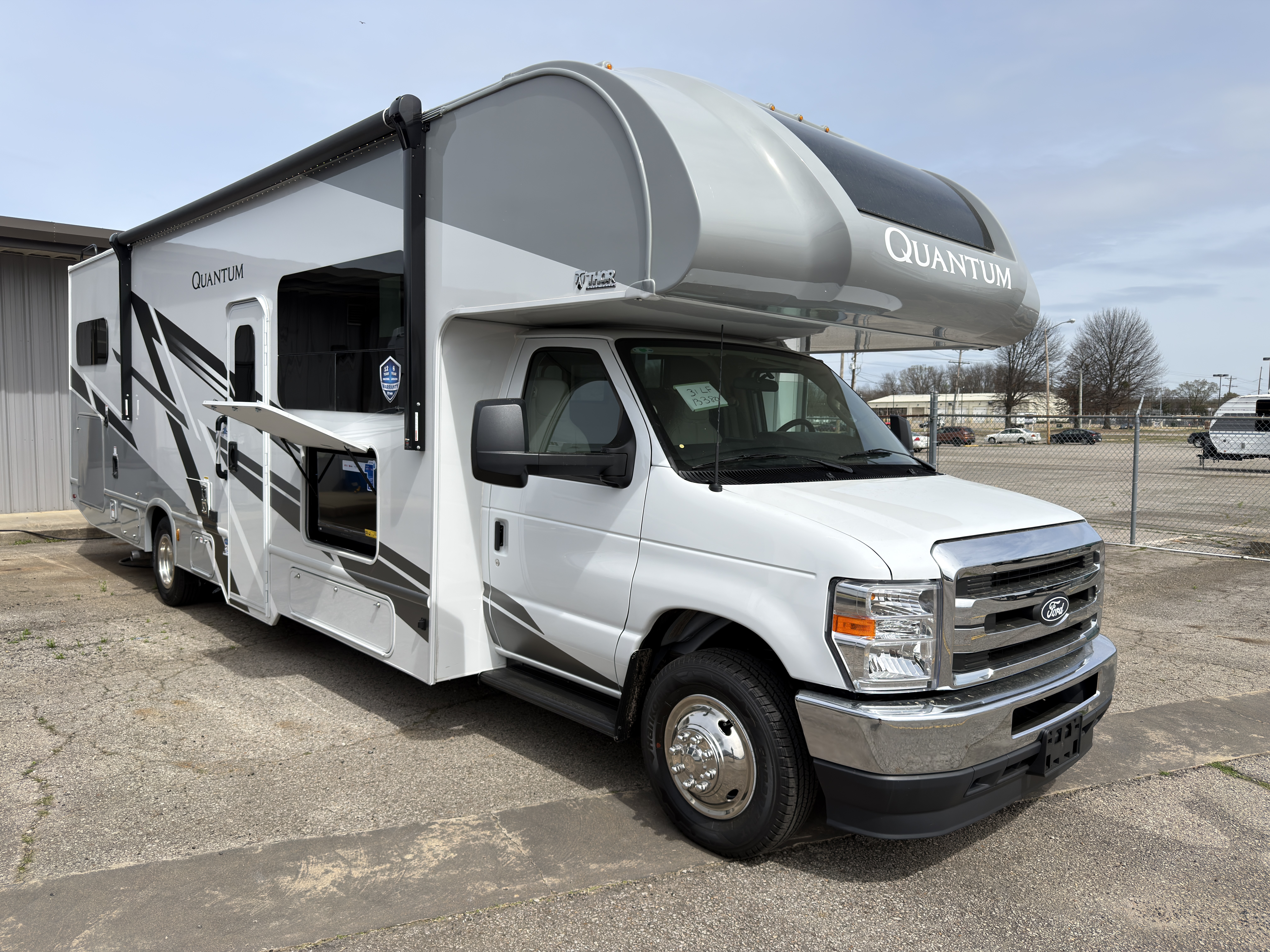 2026 Thor Motor Coach Quantum LF31 - Image 1
