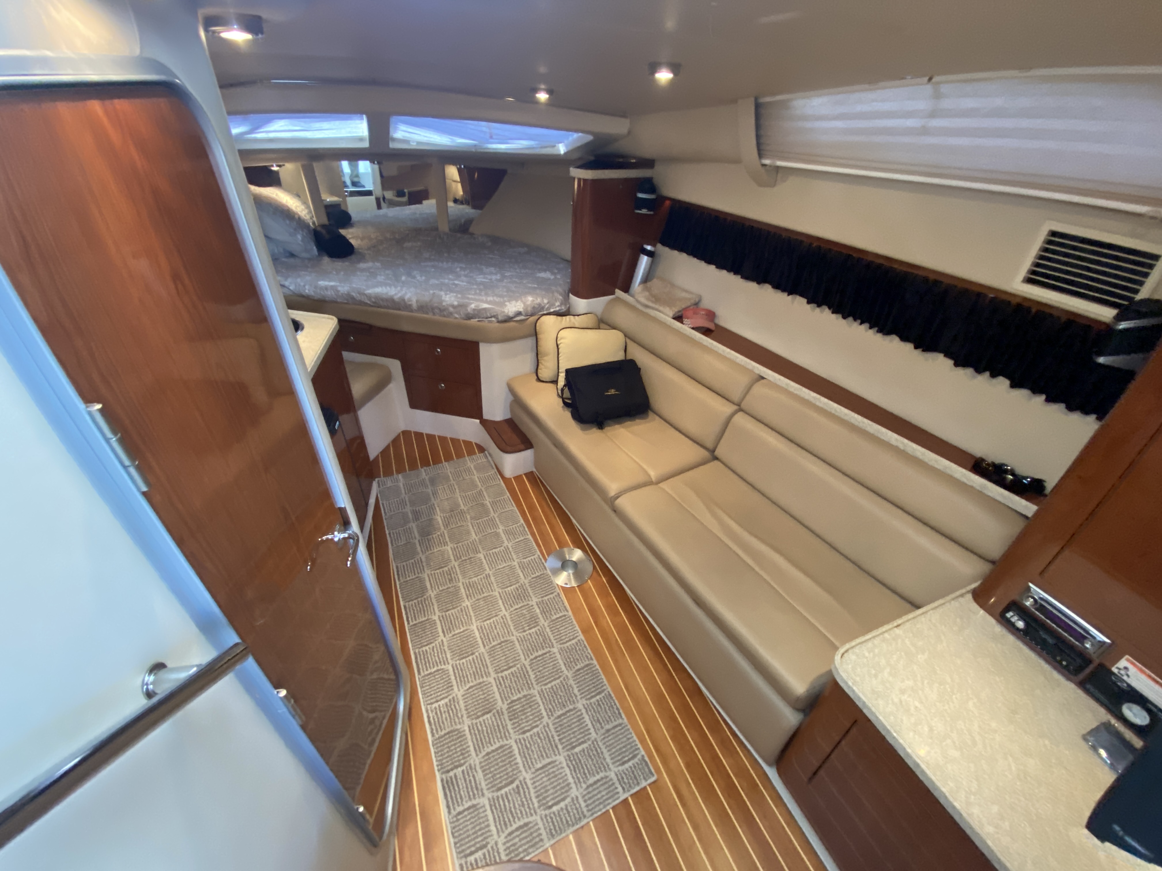 2008 Regal 3360 Window Express - Image 30