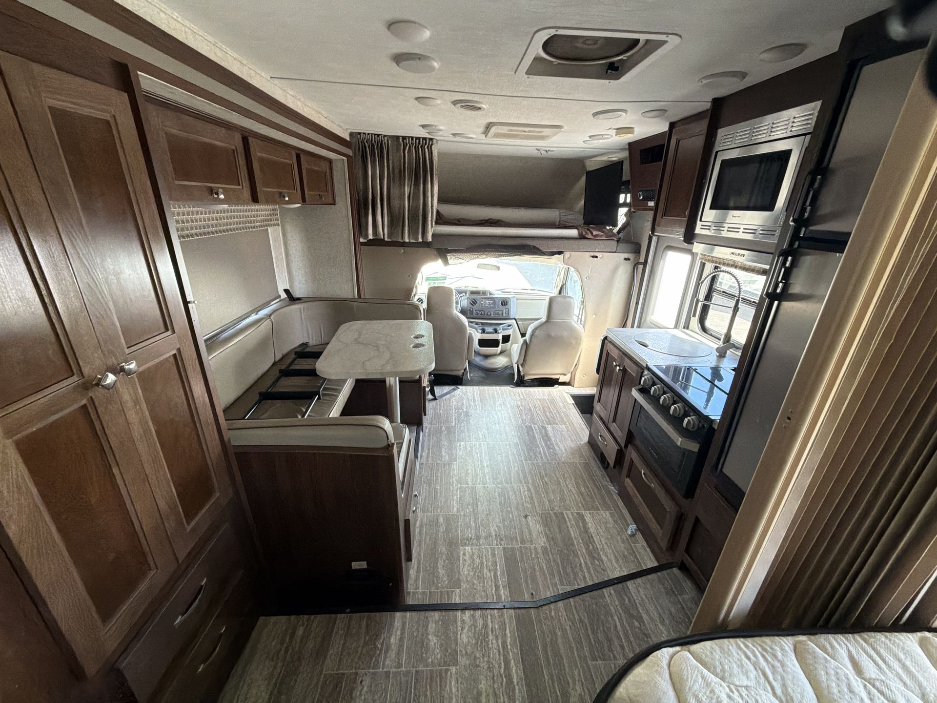 2020 Forest River Sunseeker 2290S - Image 32