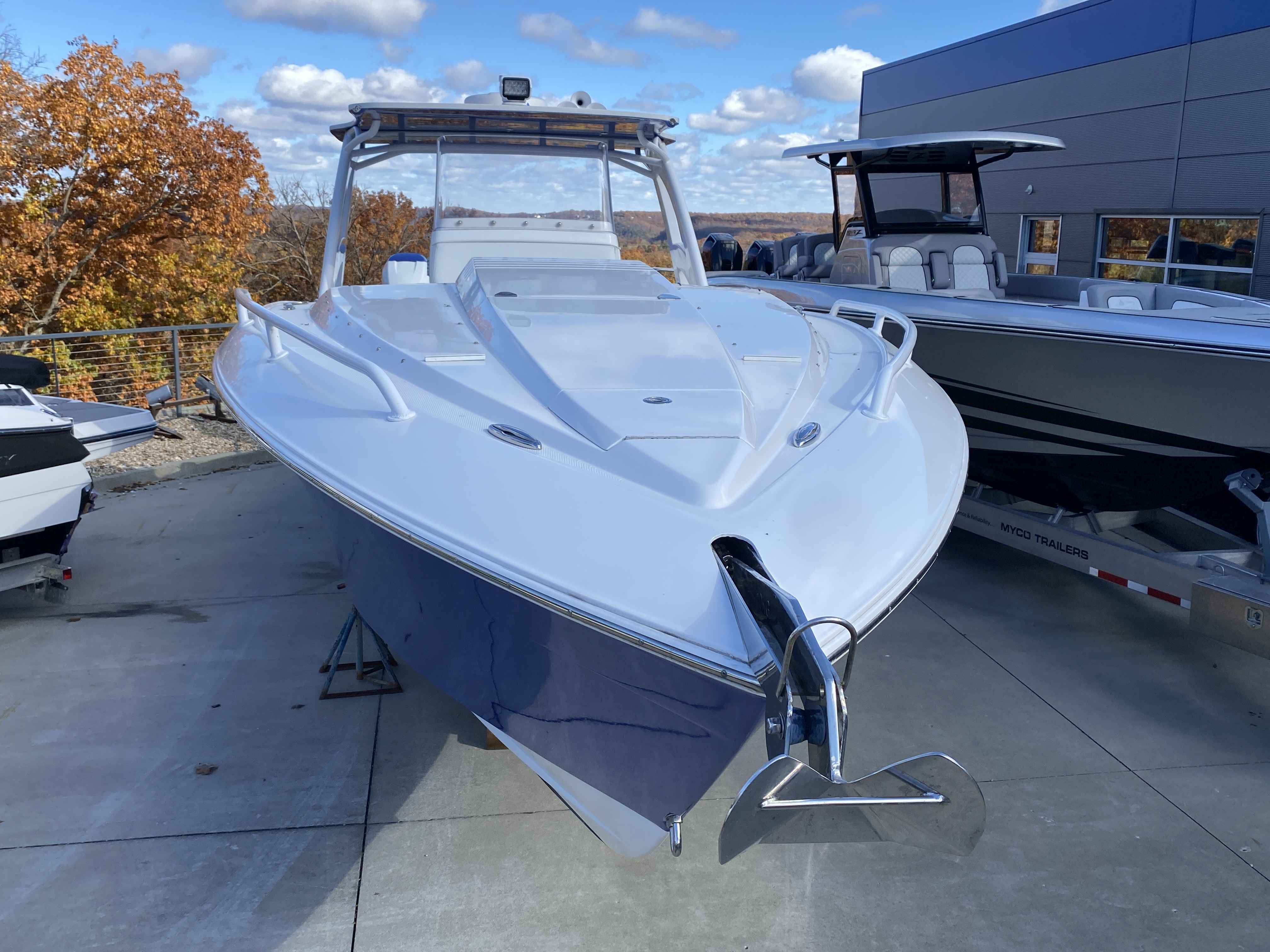 2017 Midnight Express 39 Cuddy  - Image 9