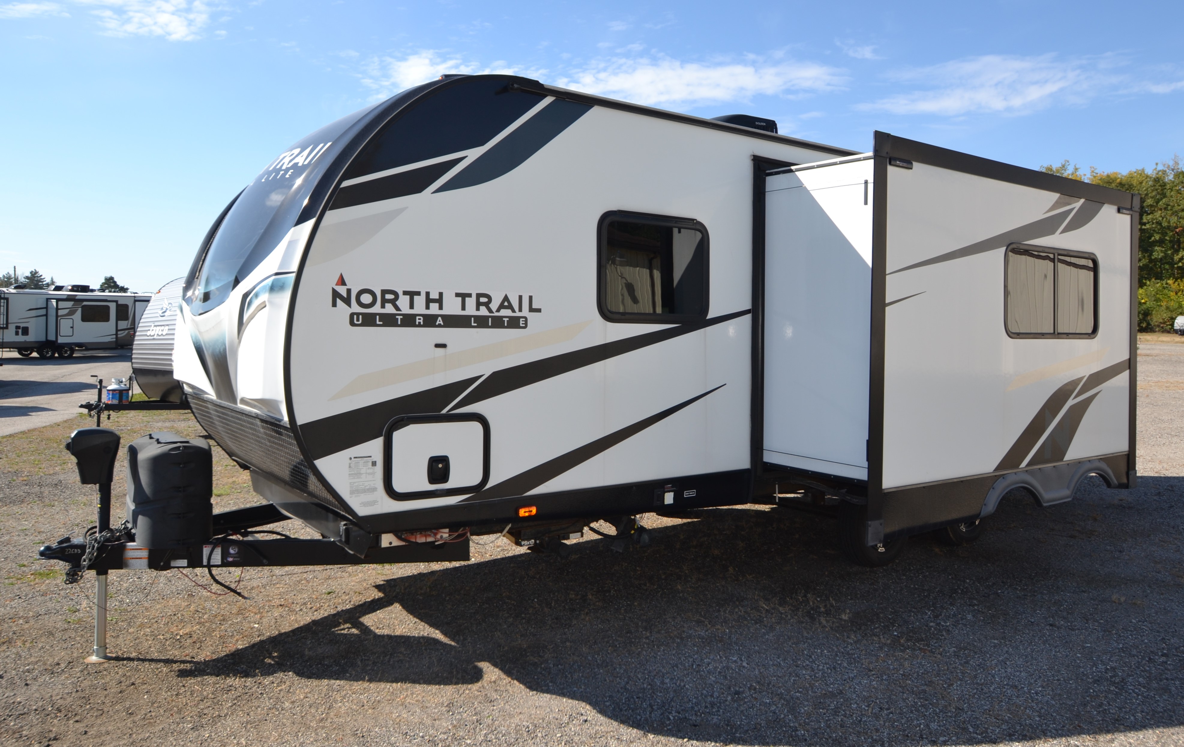 2022 Heartland North Trail Ultra-Lite NT 22CRB - Image 4
