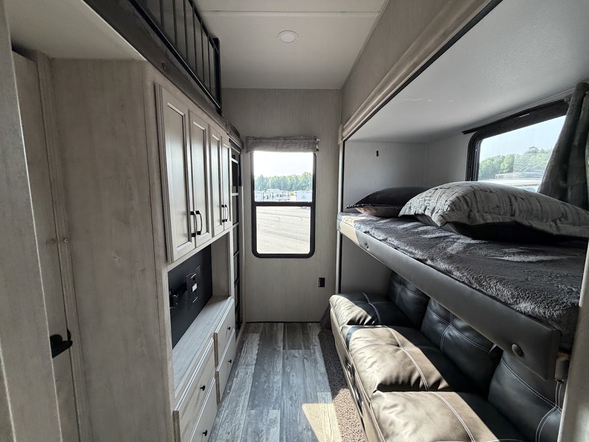 2022 FOREST RIVER SANDPIPER 330BH - Image 26