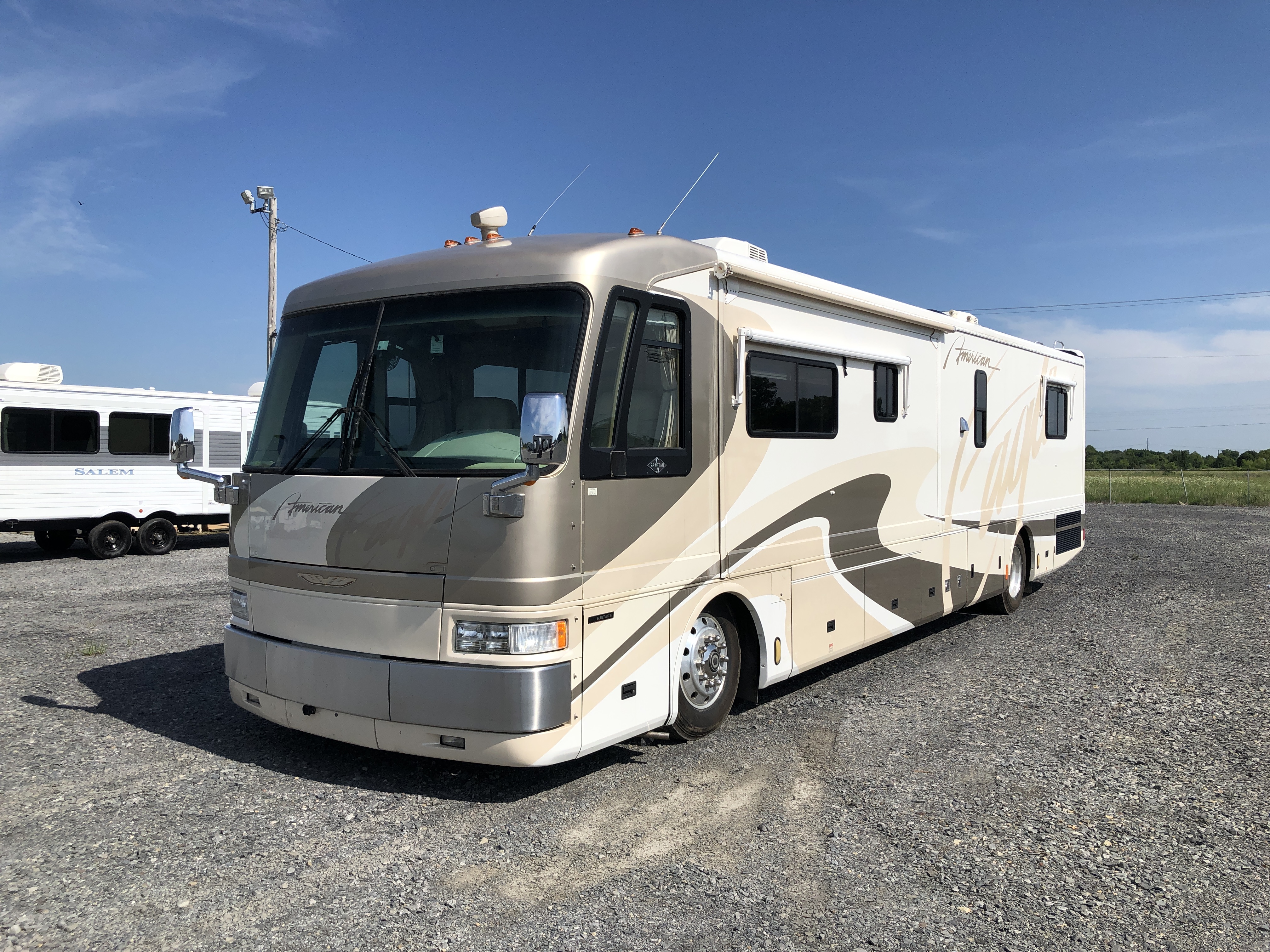 1999 Fleetwood American Eagle 40EVS - Image 3