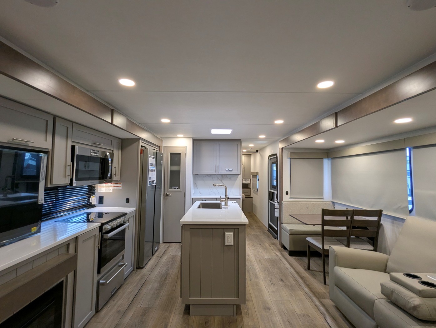 2026 Alliance RV Avenue 298RL - Image 33