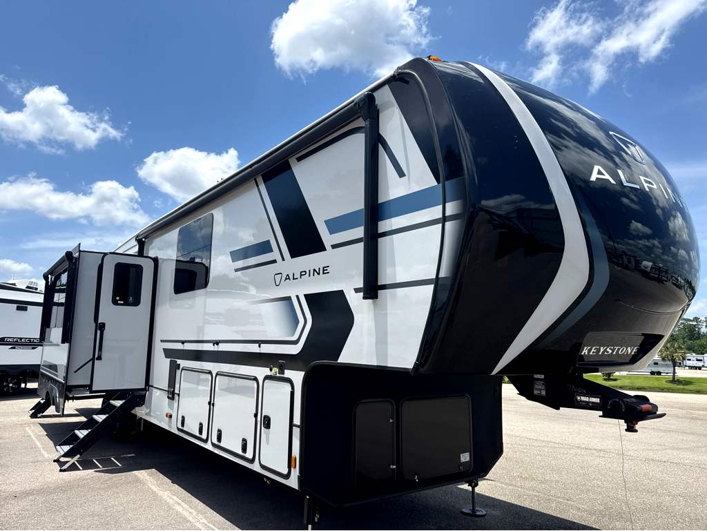 2026 Keystone ALPINE 3910RK - Image 1