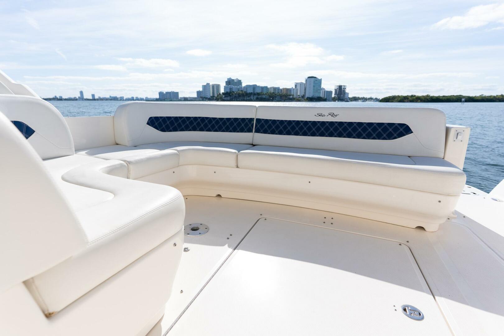 2005 Sea Ray 48 Sundancer - Image 15