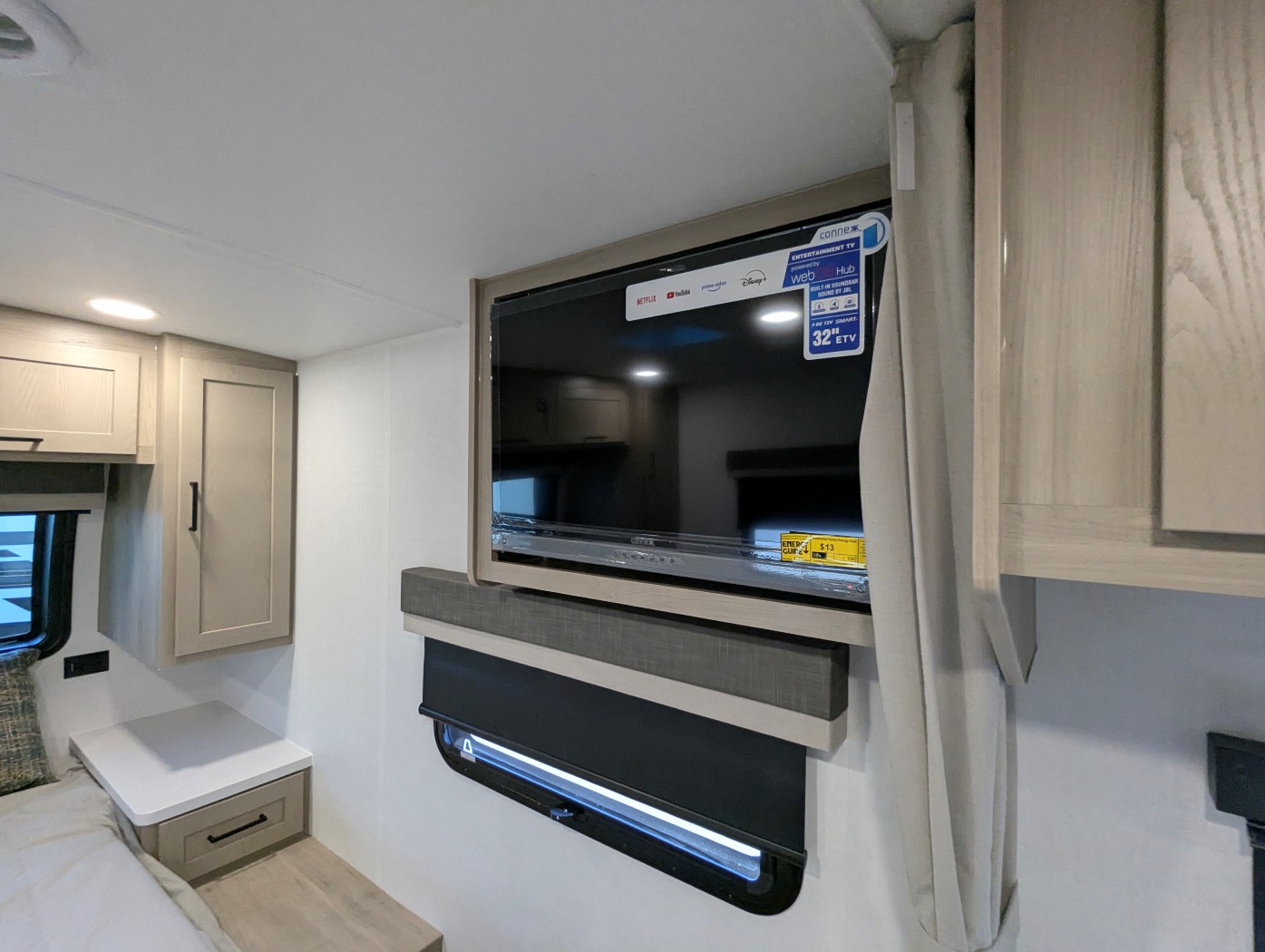 2026 Forest River Rockwood Mini Lite 2109S - Image 14
