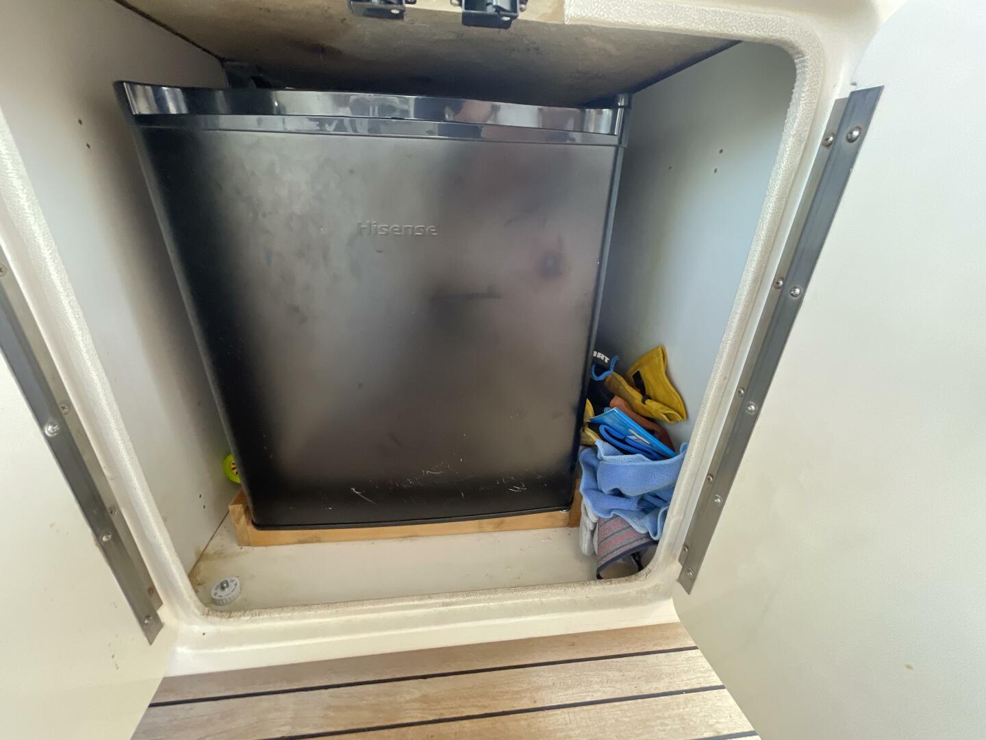 1998 Sea Ray 630 Super Sun Sport - Image 38