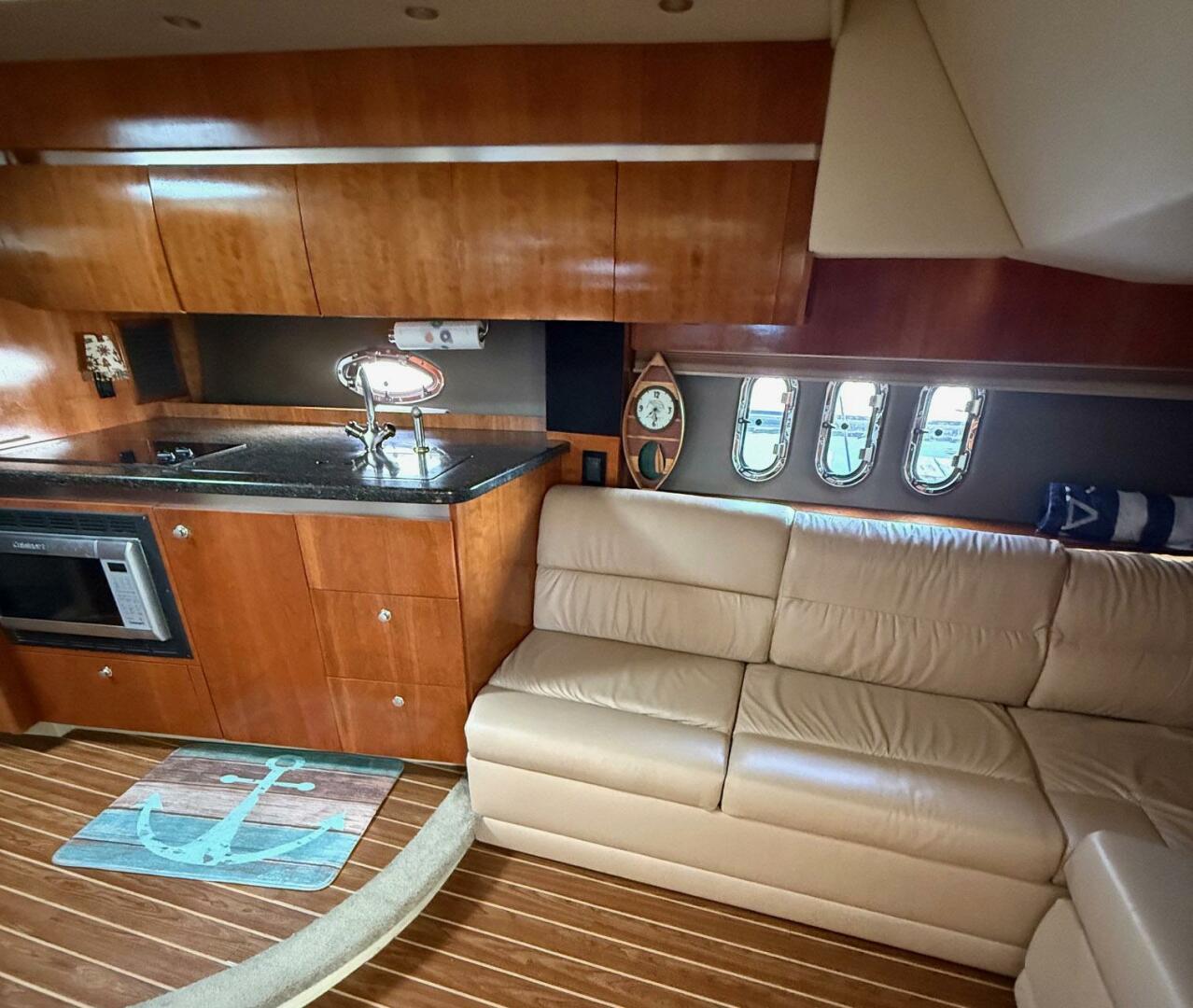 2006 Cruisers Yachts 420 Express - Image 19